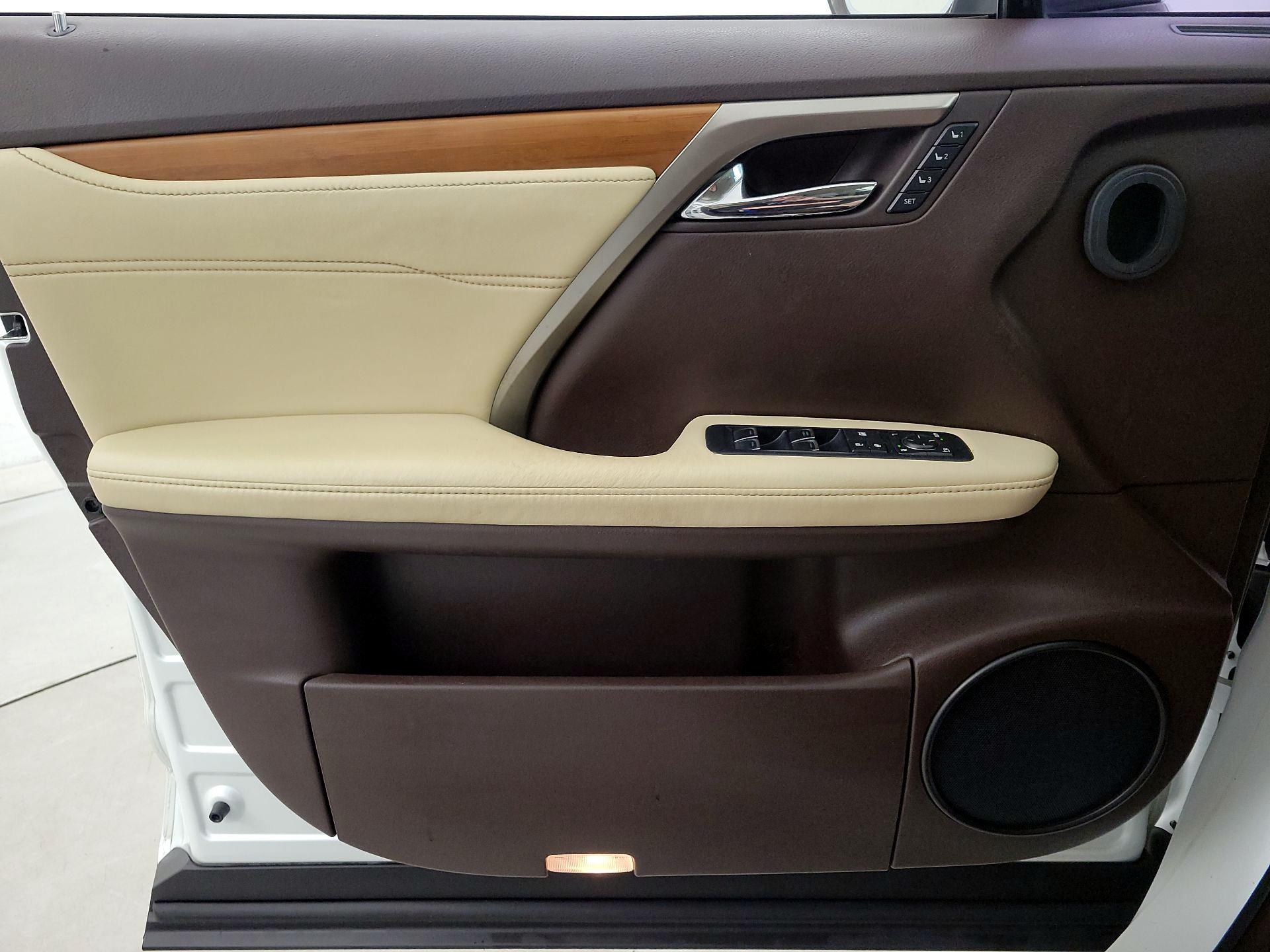 Thumbnail: 2016 Lexus RX - 12