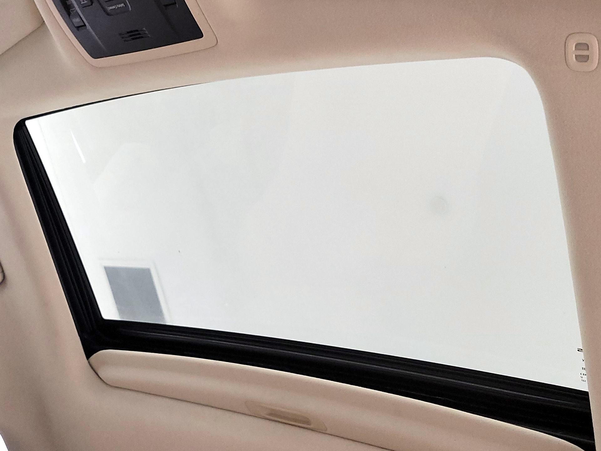 Thumbnail: 2016 Lexus RX - 19