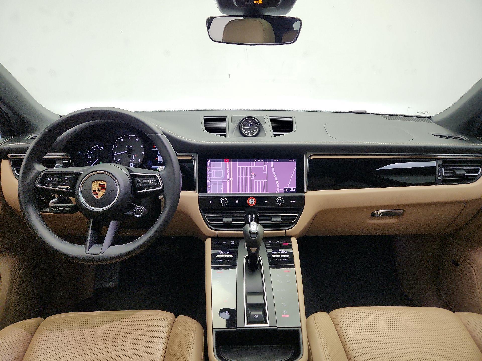 Thumbnail: 2022 Porsche Macan - 9