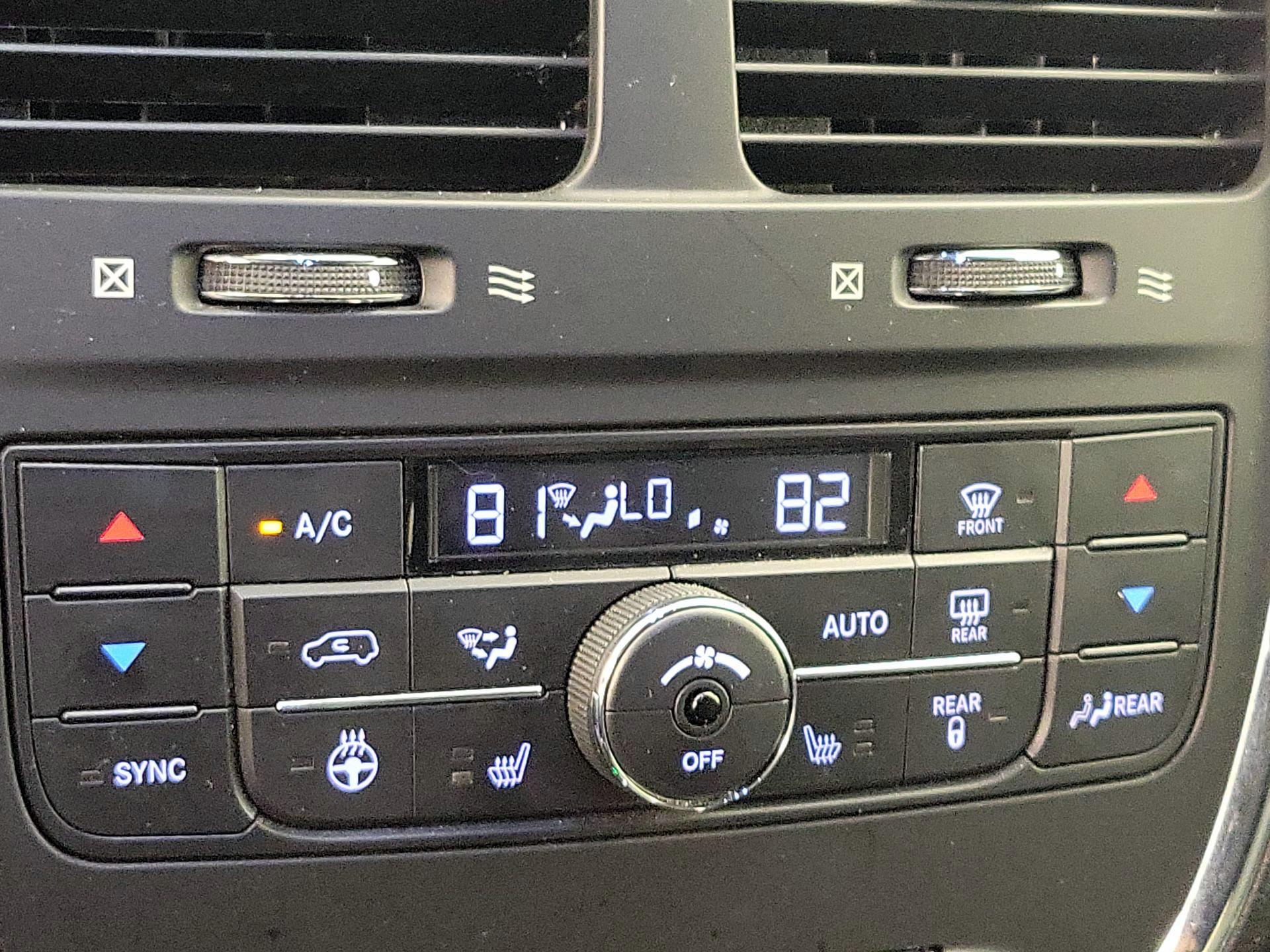 Thumbnail: 2019 Dodge Grand Caravan - 17