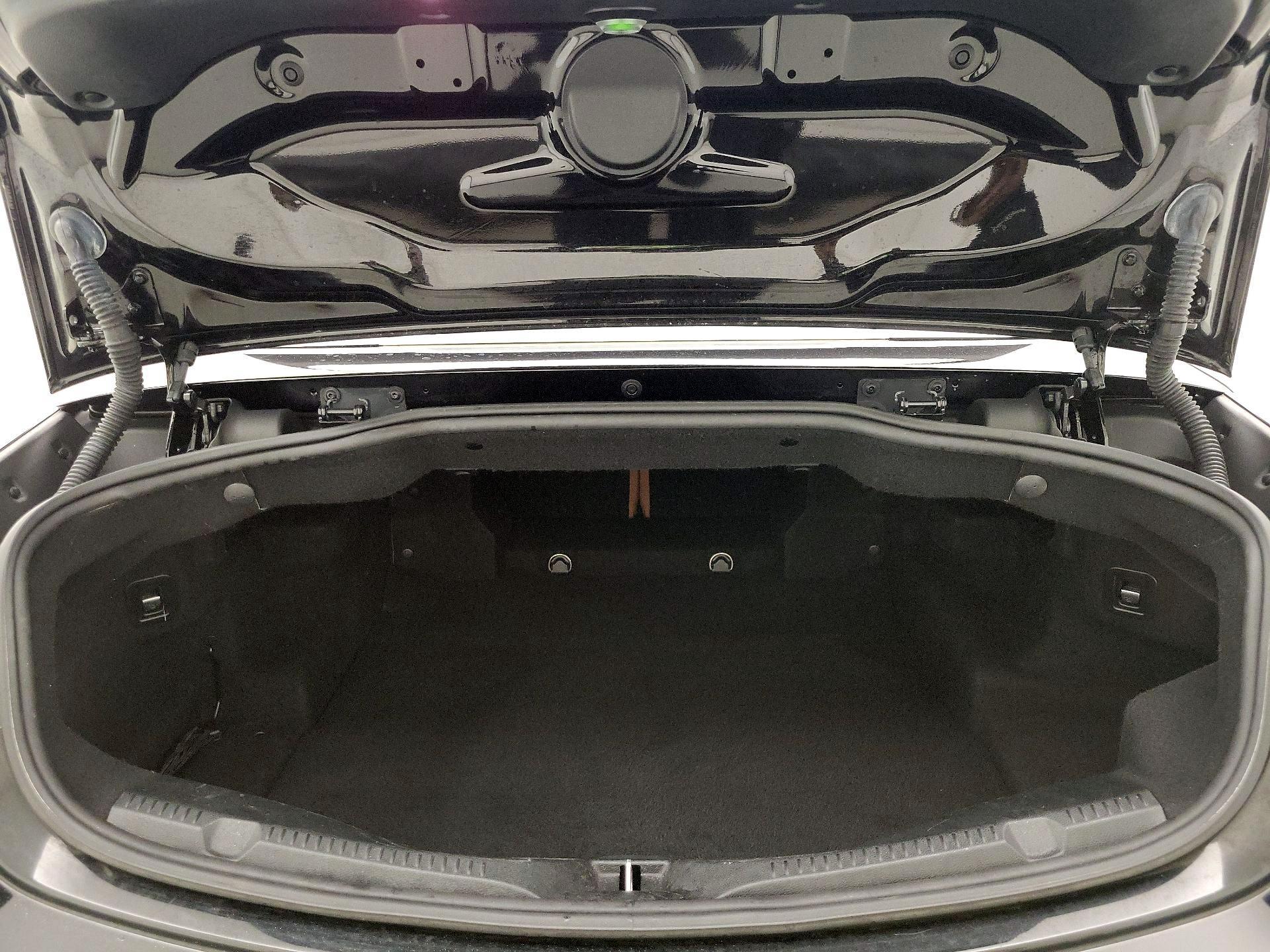 Thumbnail: 2018 Mercedes-Benz E-Class - 20