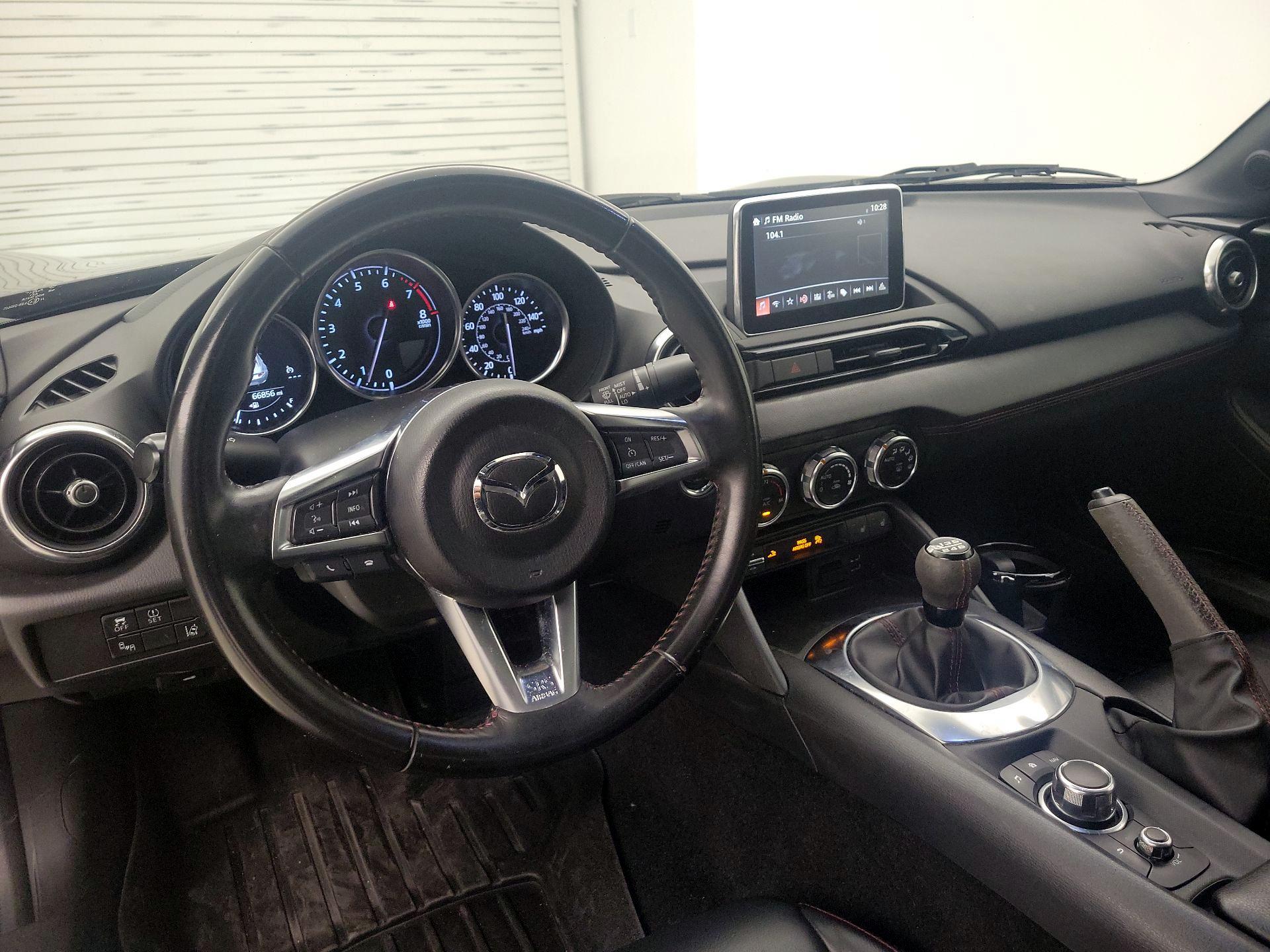 Thumbnail: 2017 Mazda MX-5 Miata - 9