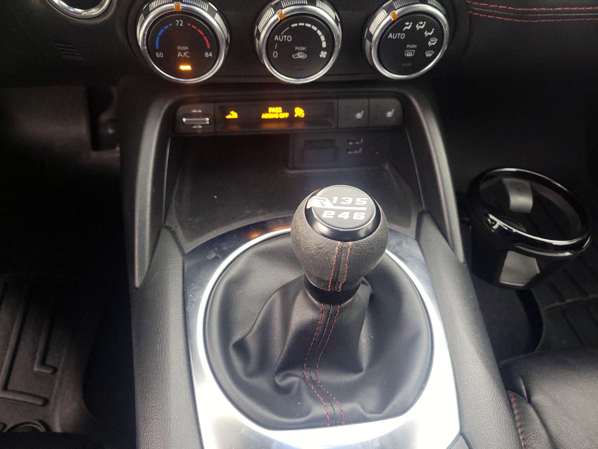 Thumbnail: 2017 Mazda MX-5 Miata - 17