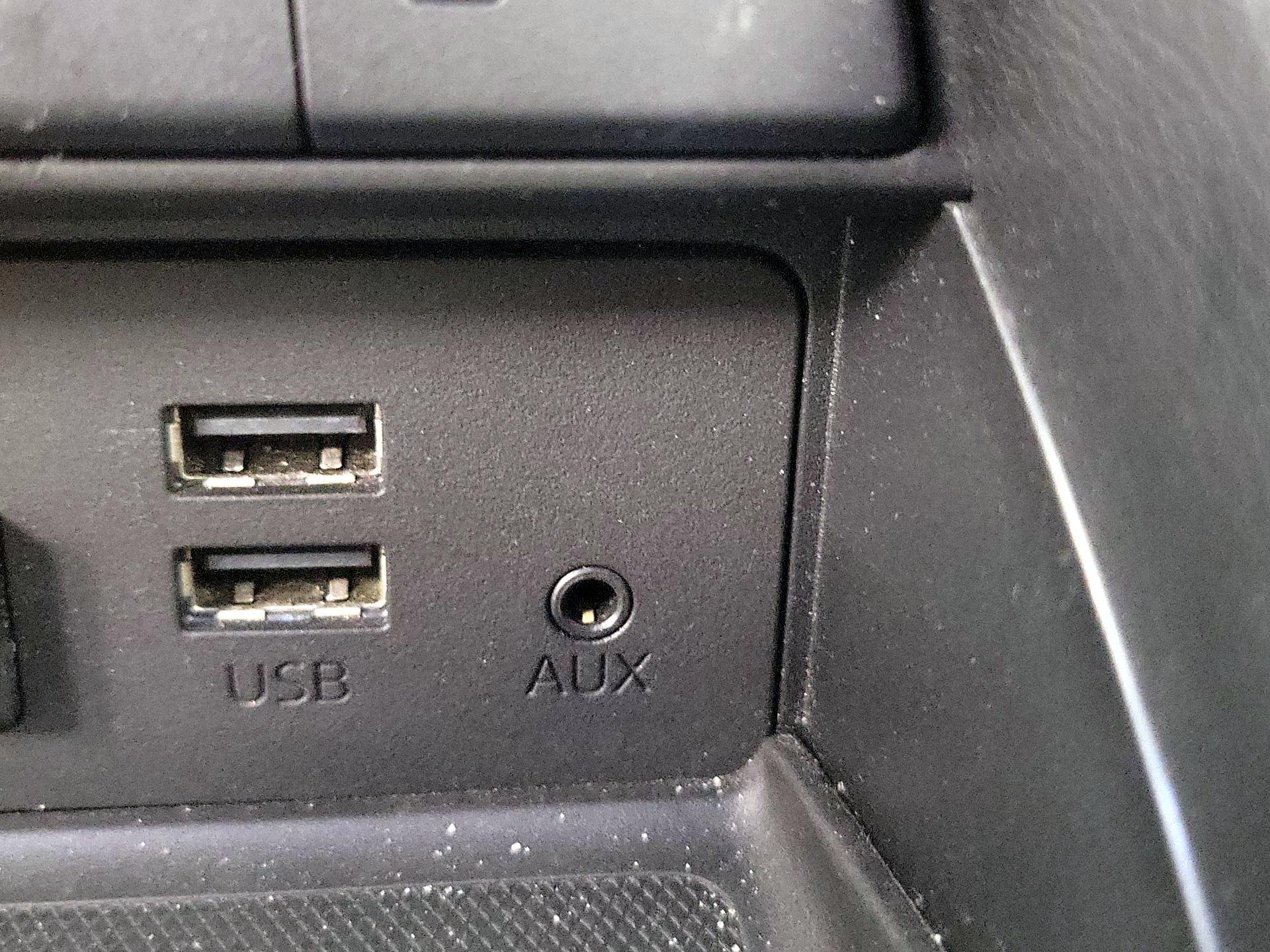 Thumbnail: 2017 Mazda MX-5 Miata - 18