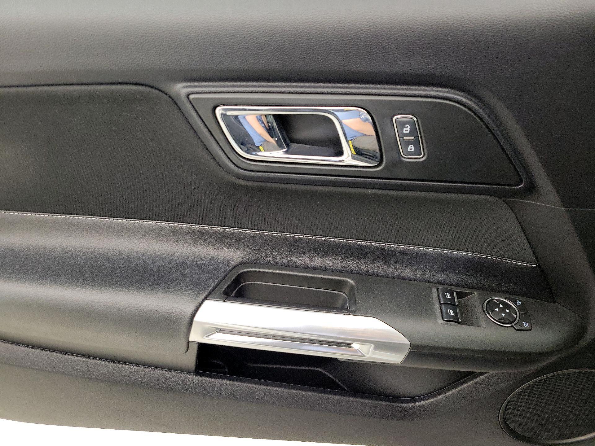 Thumbnail: 2017 Ford Mustang - 12