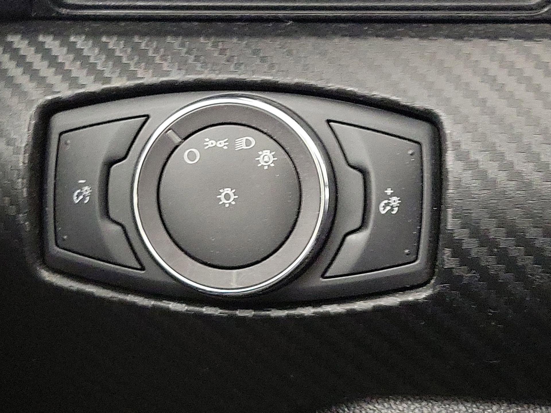 Thumbnail: 2017 Ford Mustang - 13