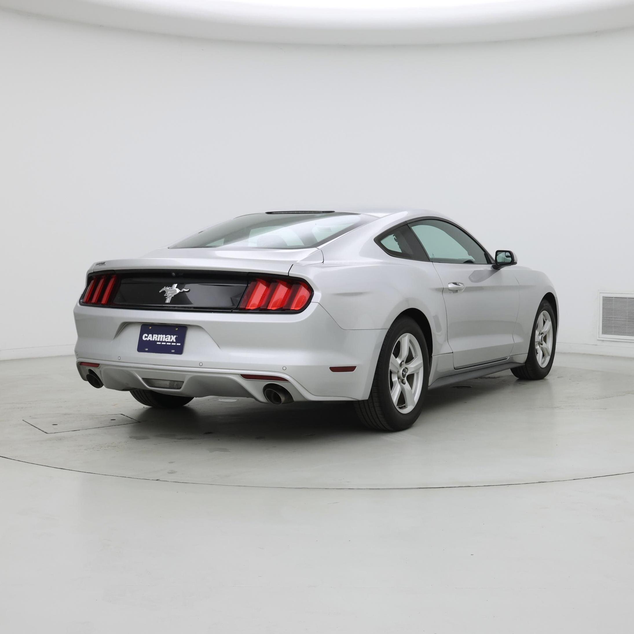 Thumbnail: 2017 Ford Mustang - 8