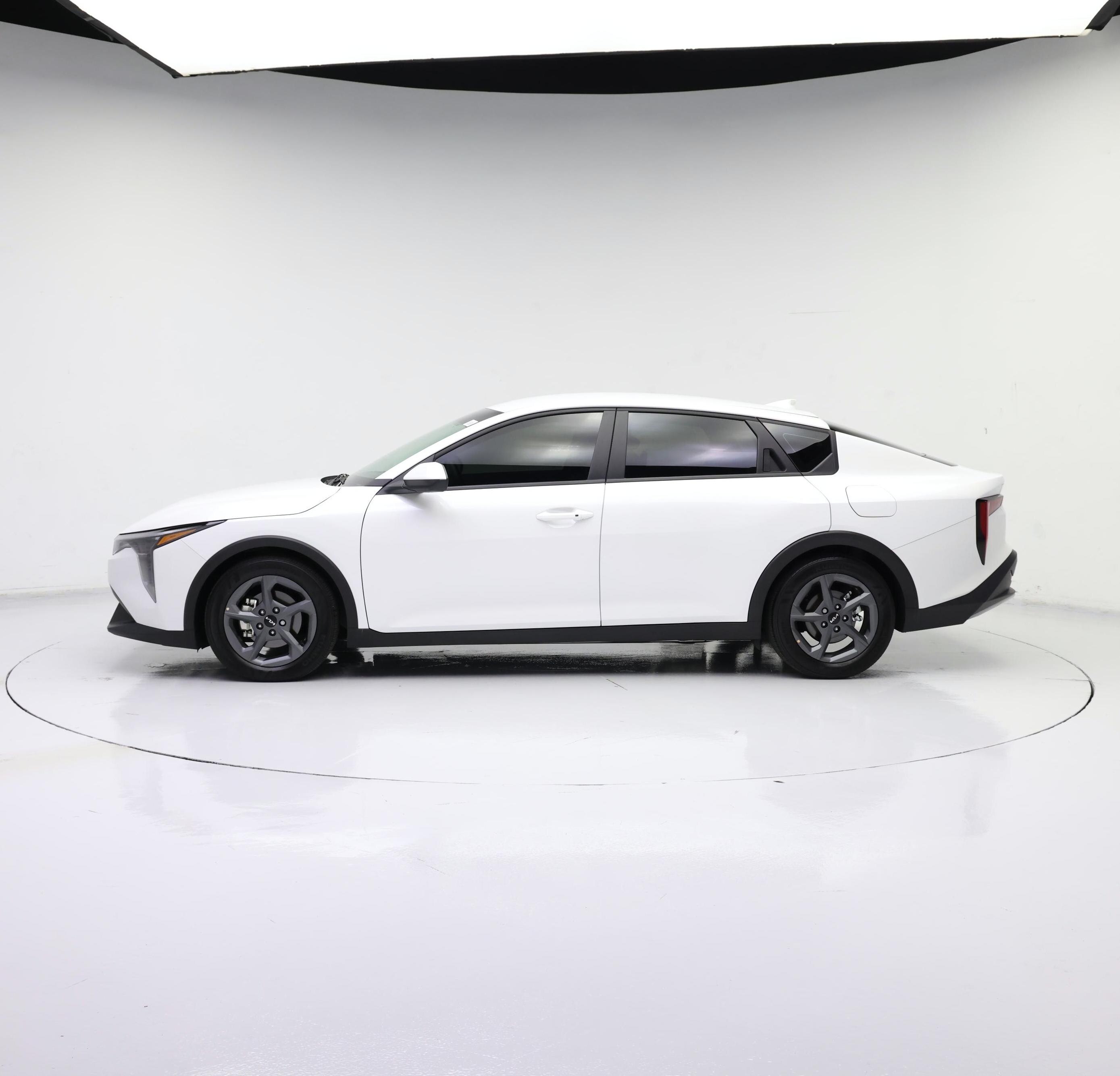 Thumbnail: 2025 Kia K4 - 3