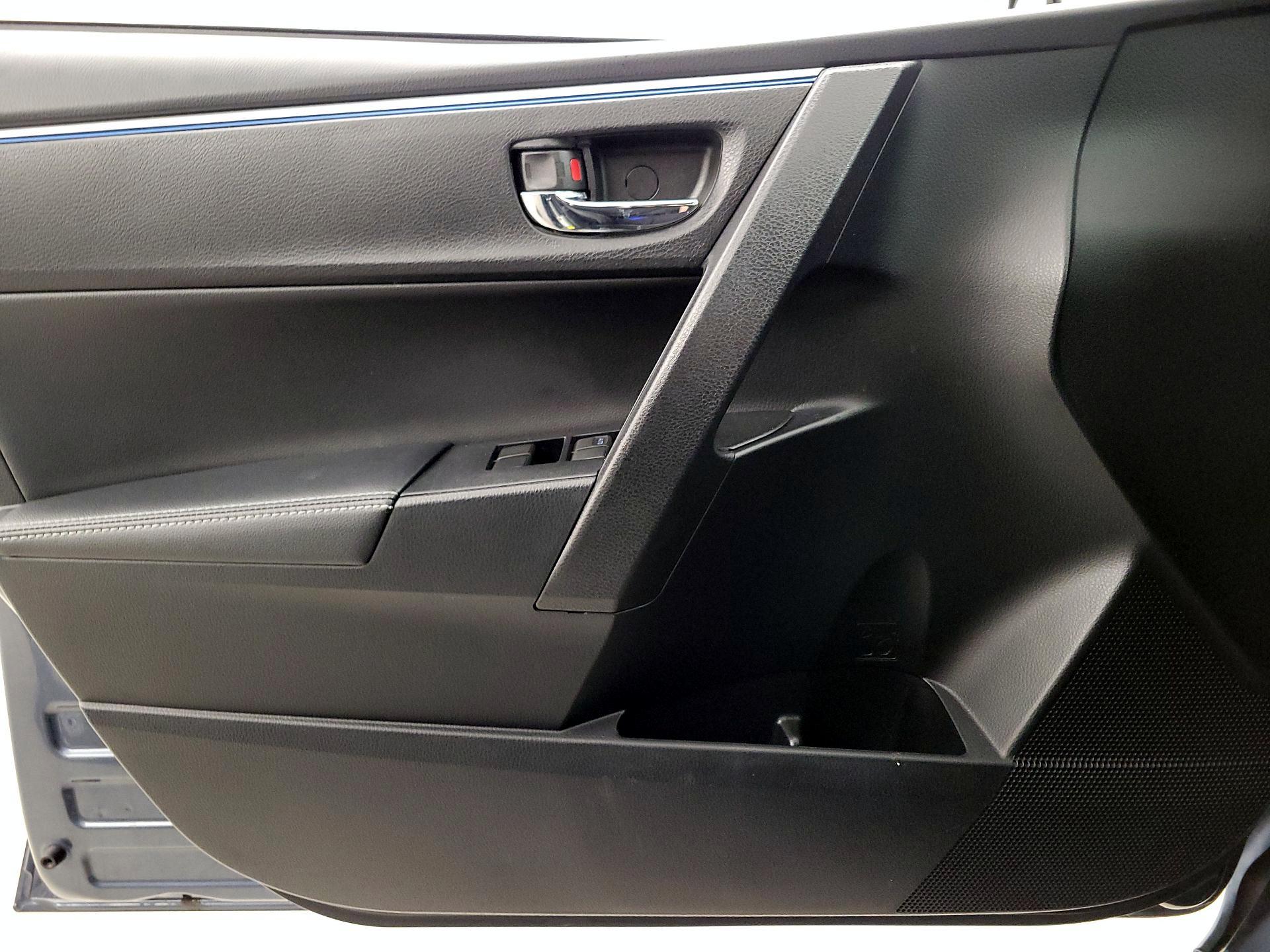 Thumbnail: 2014 Toyota Corolla - 12