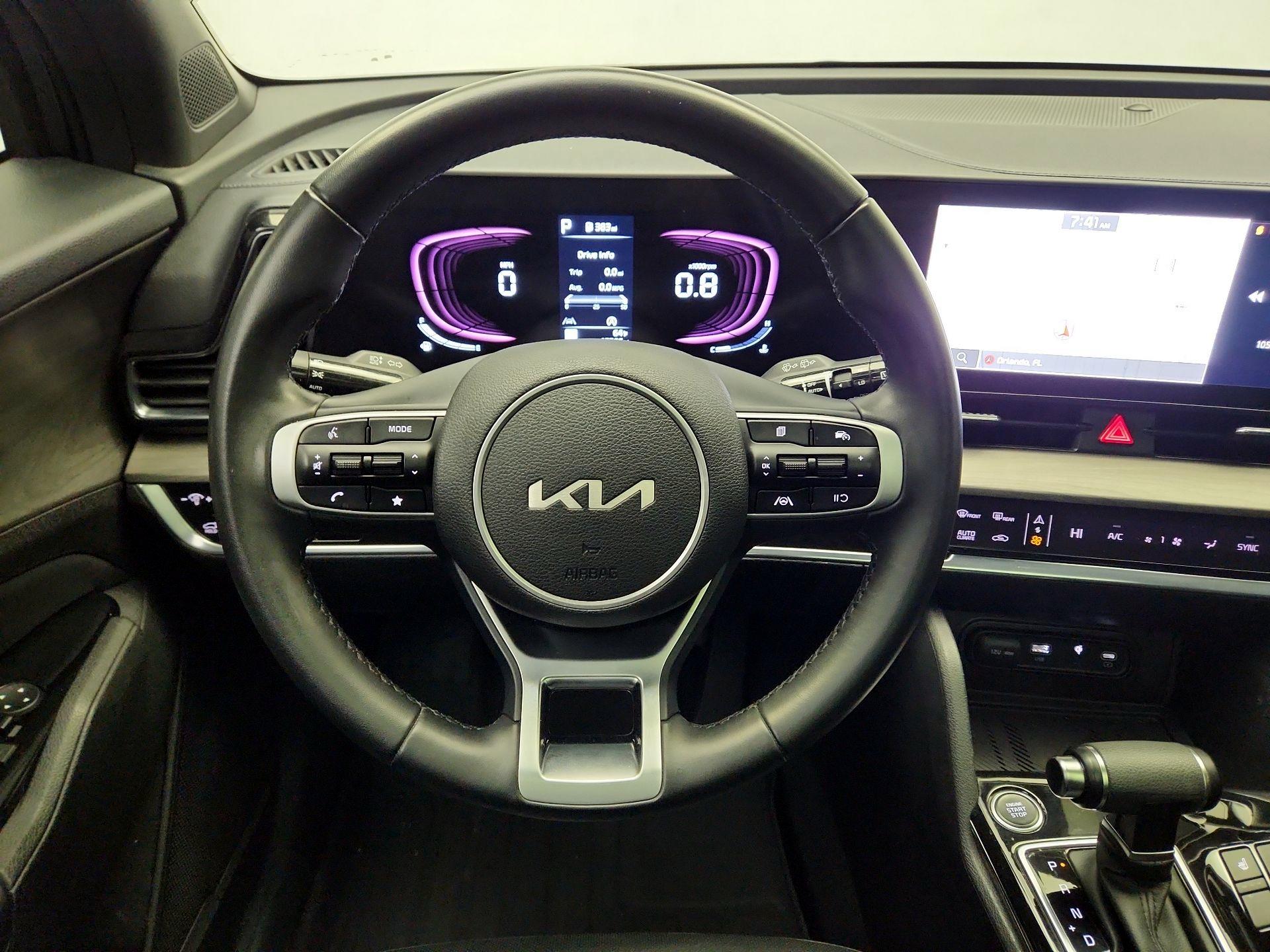 Thumbnail: 2023 Kia Sportage - 10