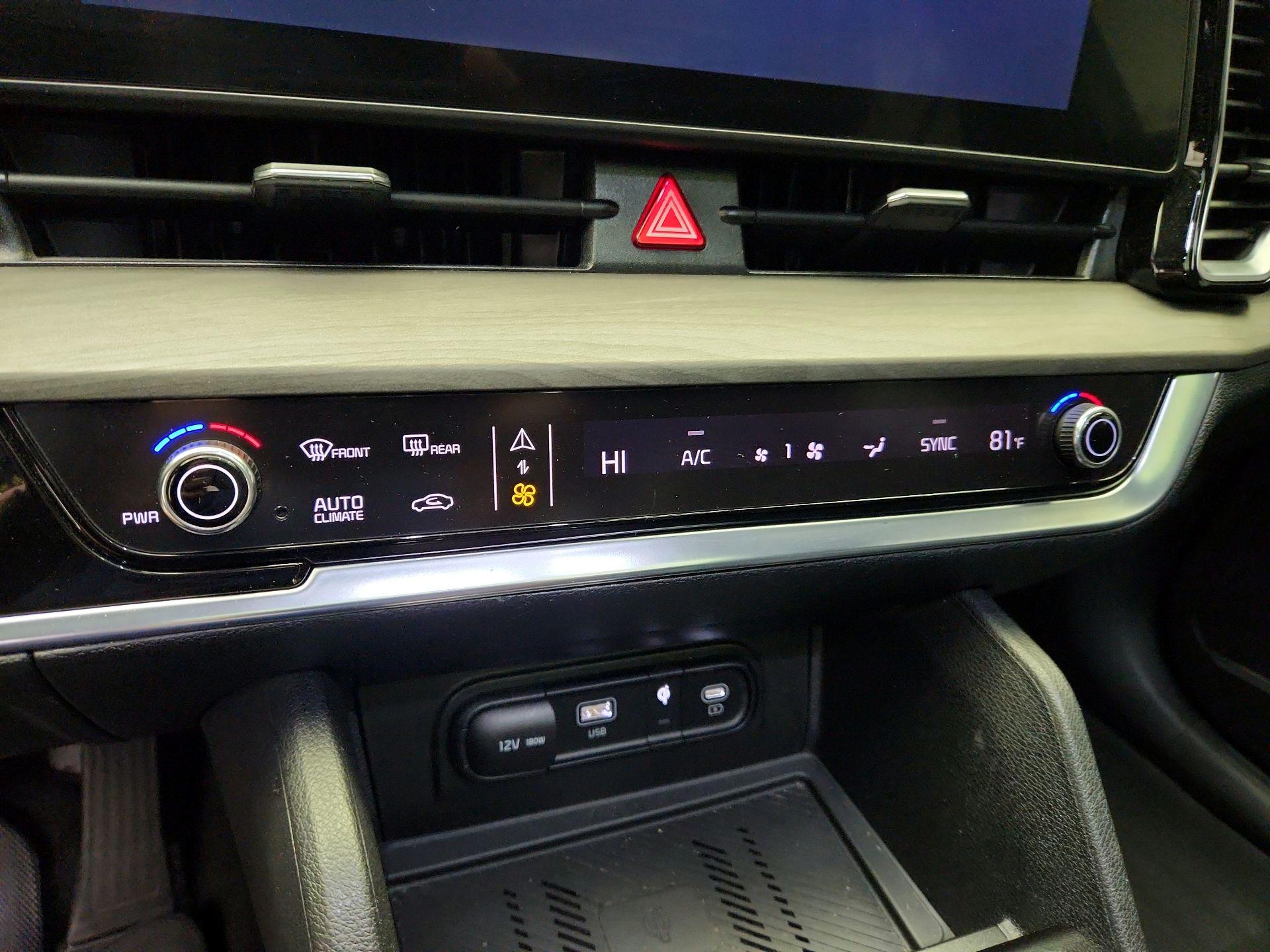 Thumbnail: 2023 Kia Sportage - 17