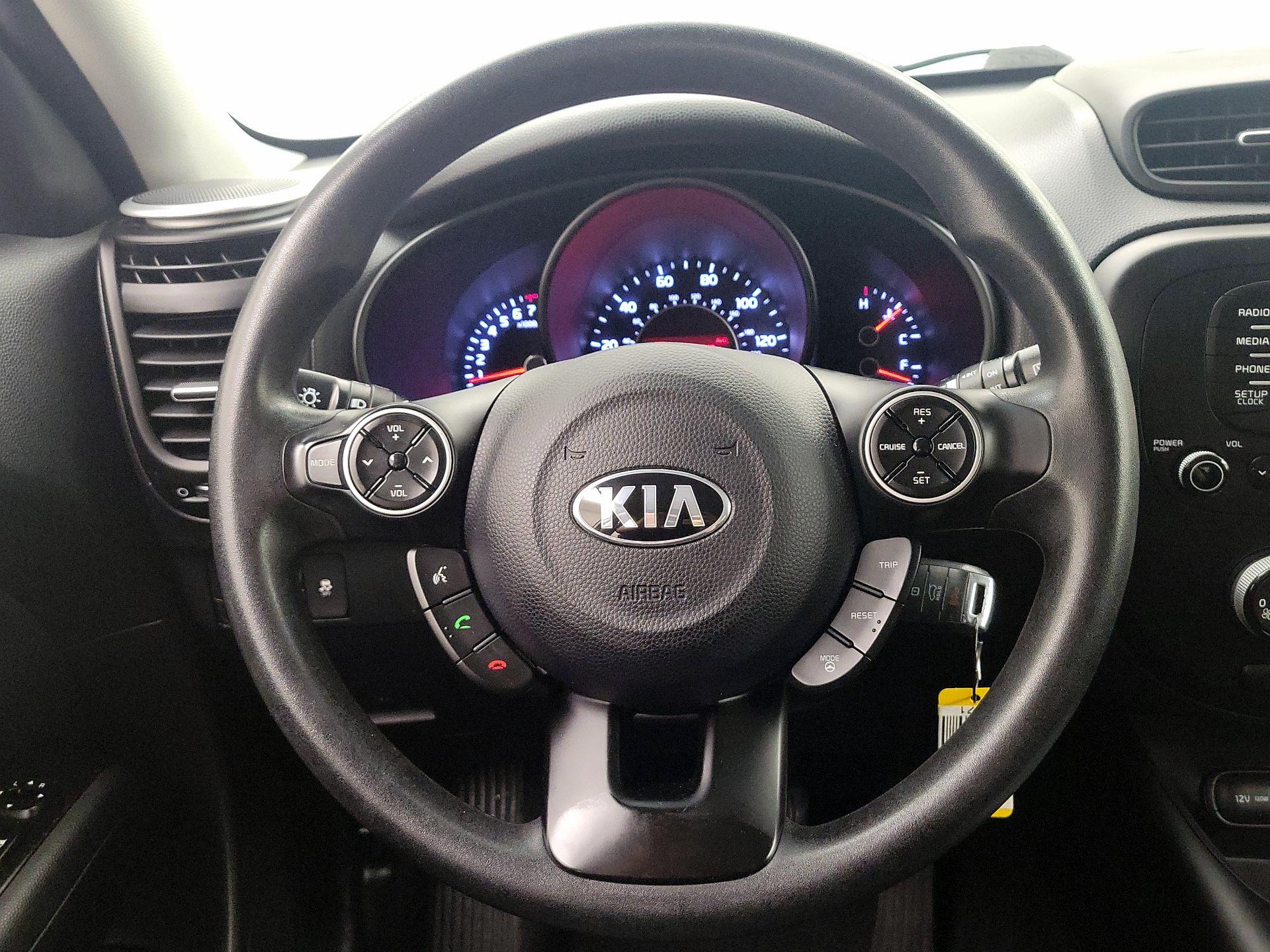 Thumbnail: 2015 Kia Soul - 10