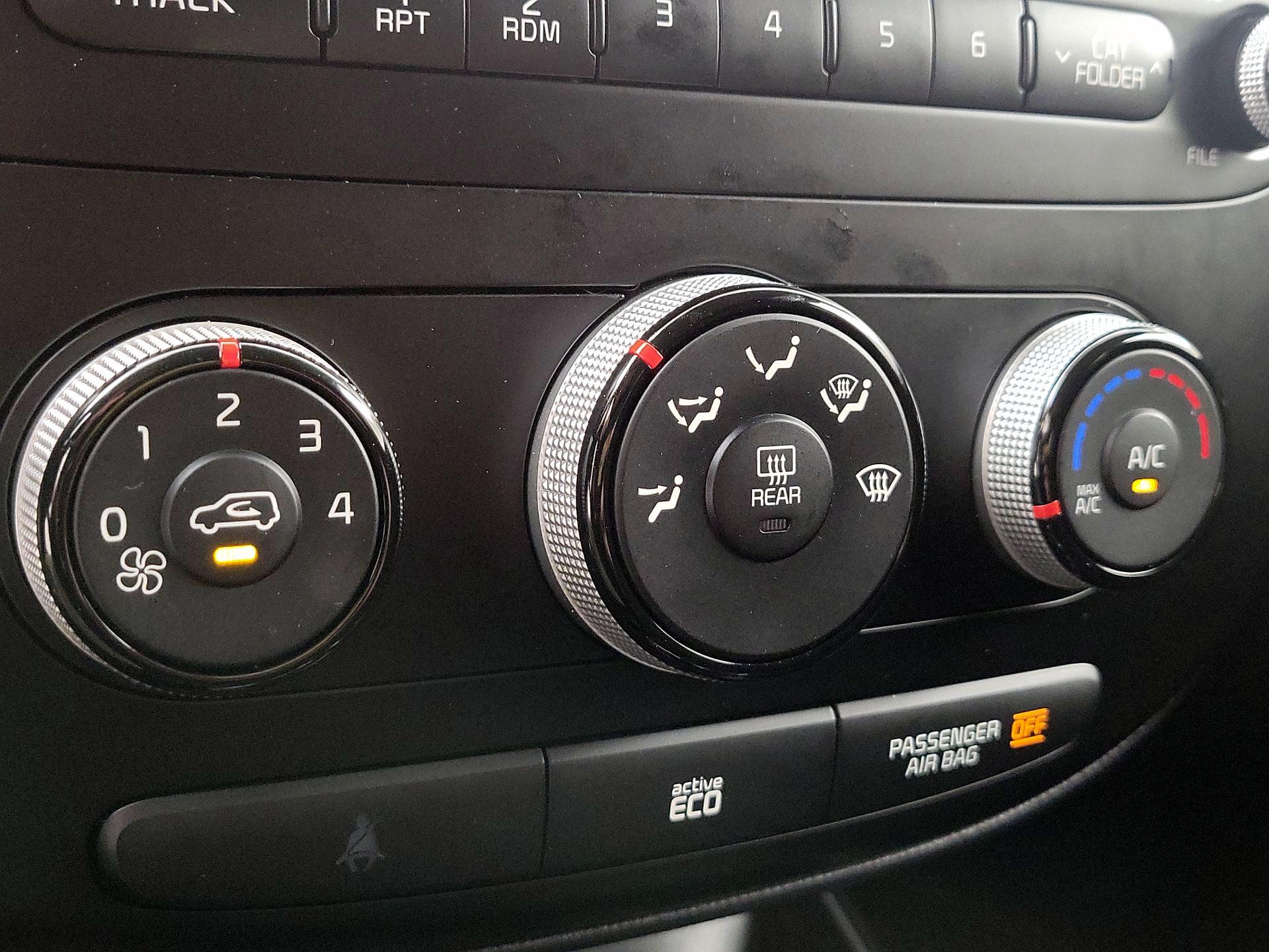 Thumbnail: 2015 Kia Soul - 15