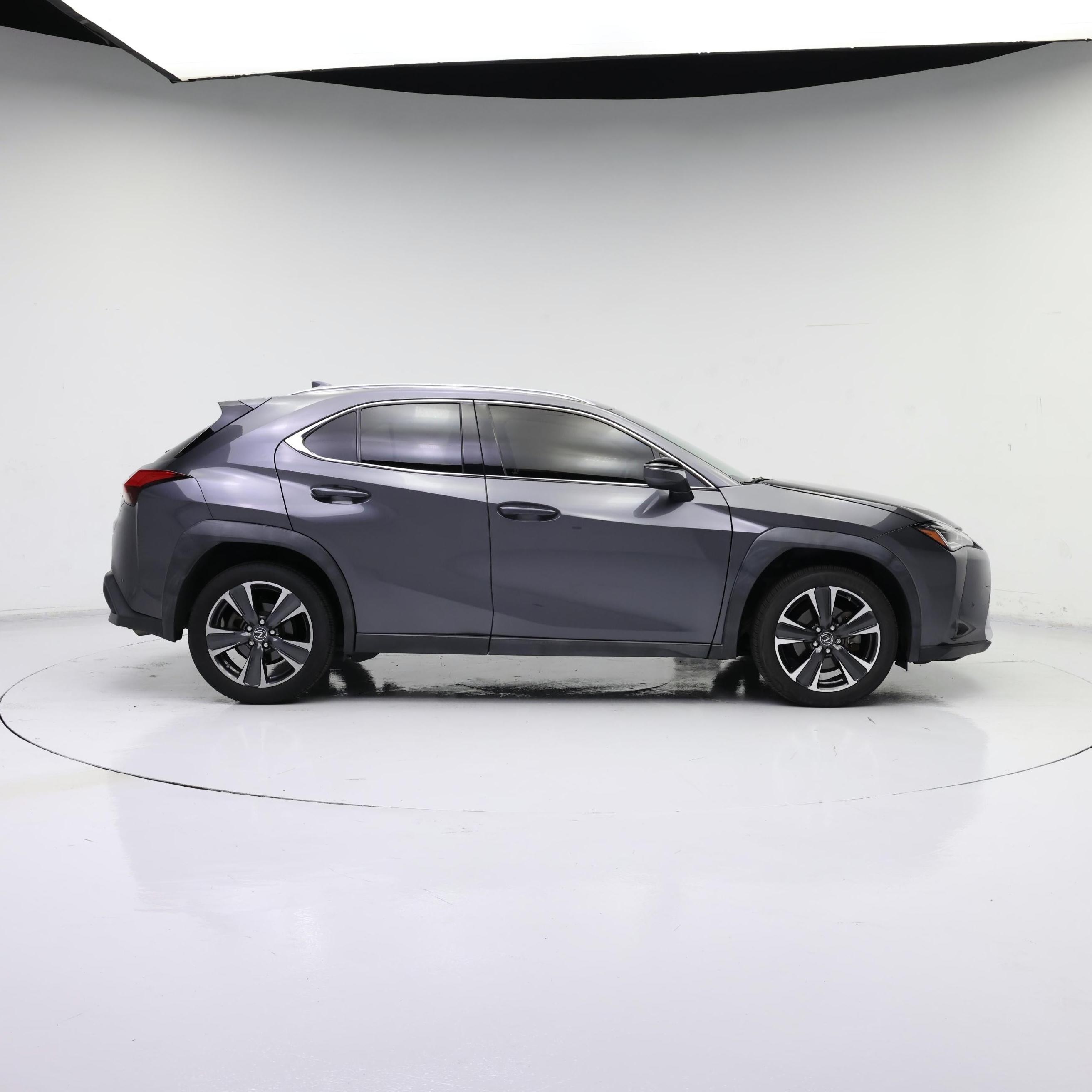 Thumbnail: 2022 Lexus UX - 7