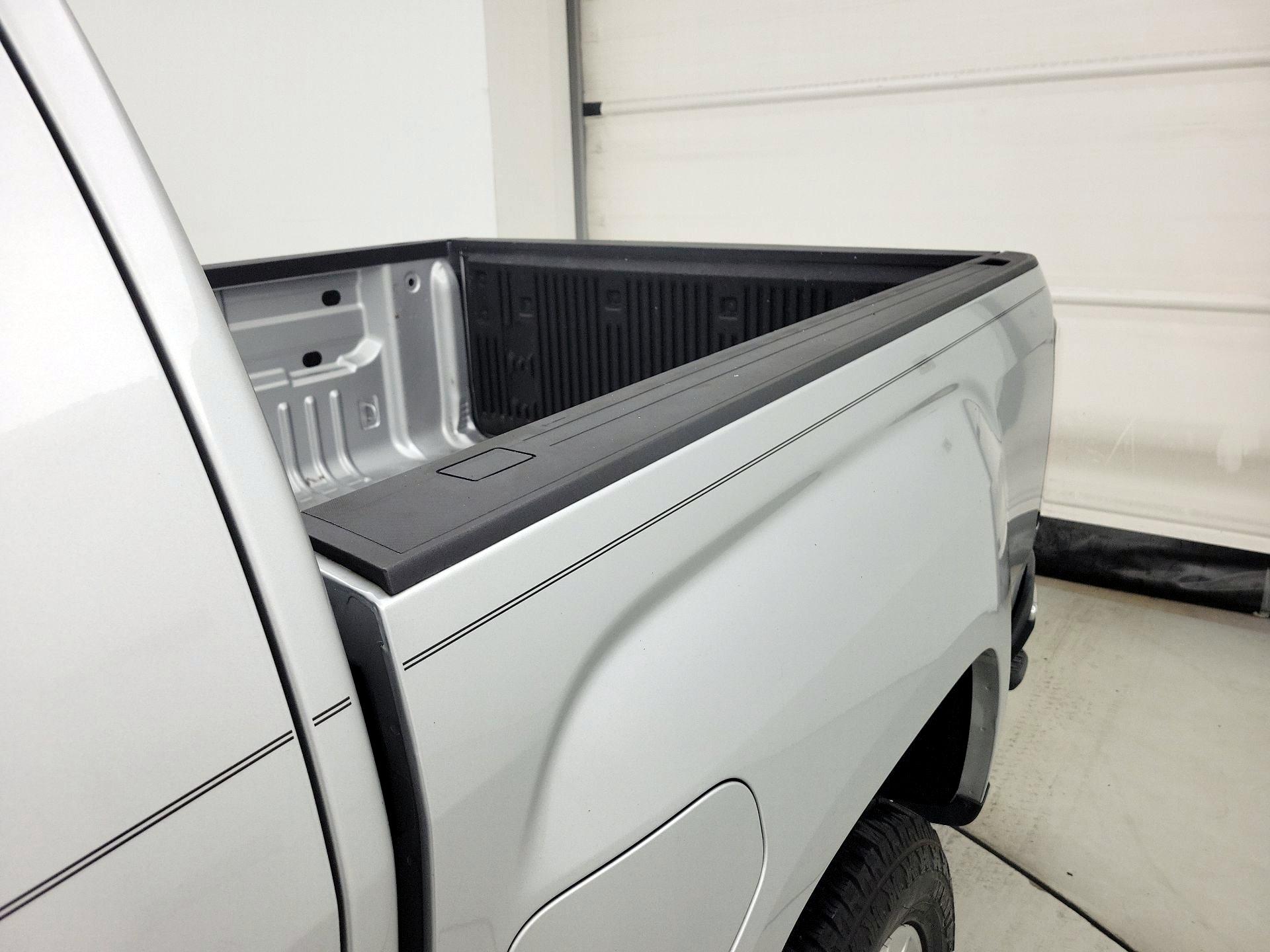 Thumbnail: 2018 GMC Canyon - 20