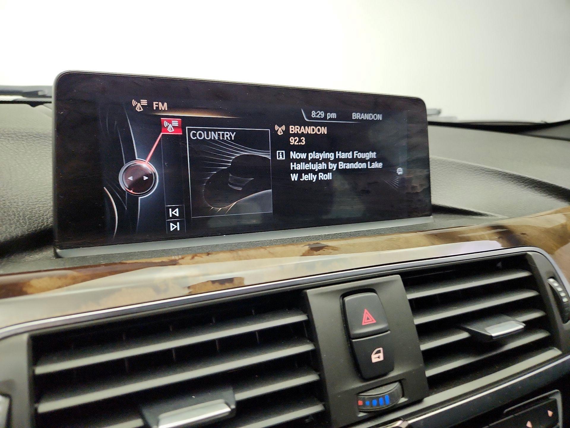 Thumbnail: 2016 BMW 3 Series - 16