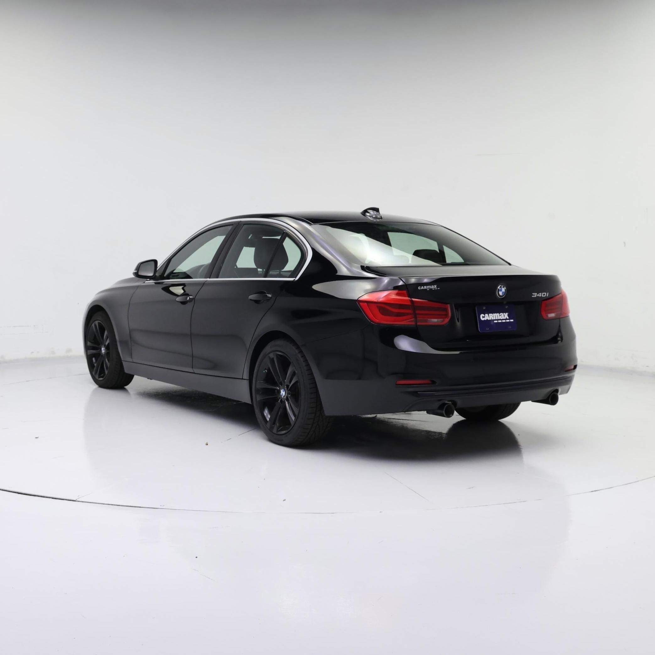 Thumbnail: 2016 BMW 3 Series - 2