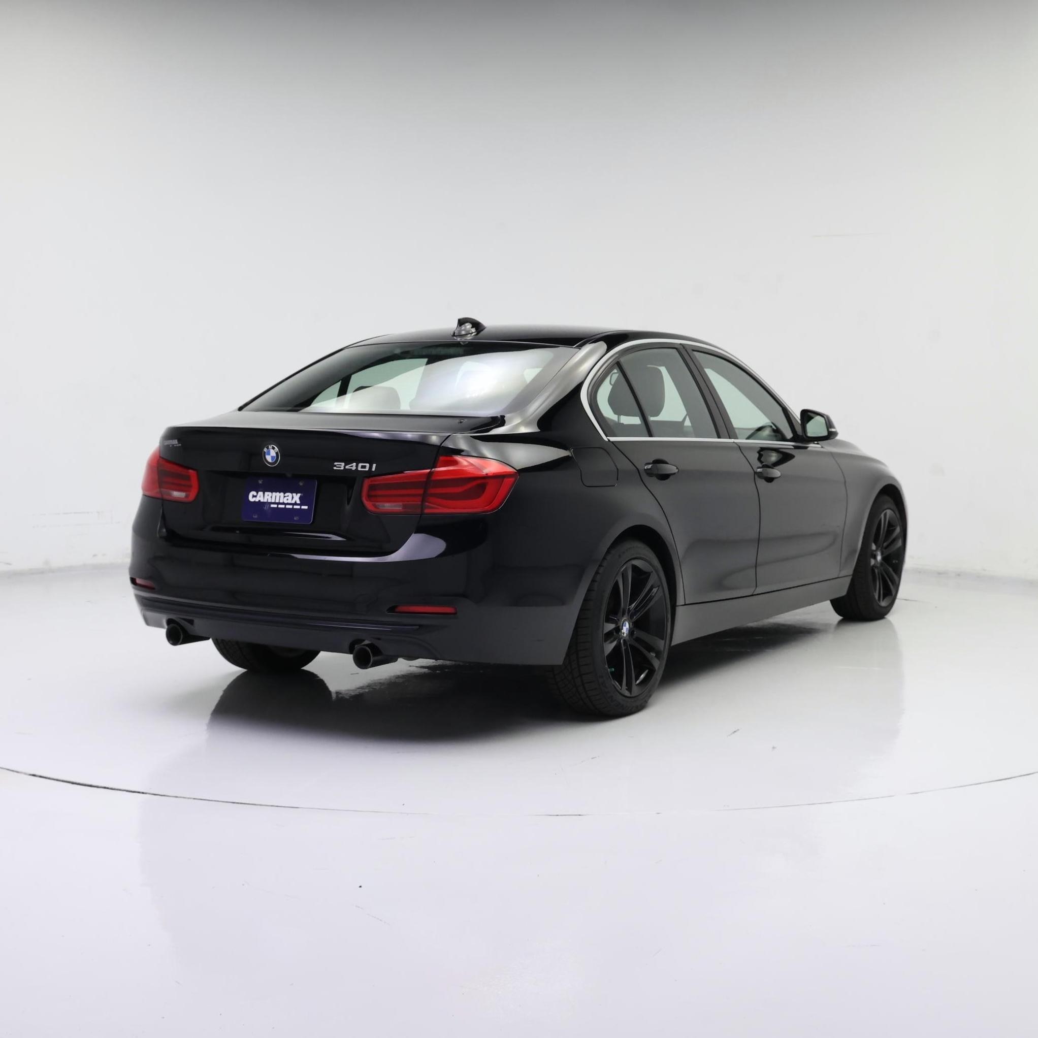 Thumbnail: 2016 BMW 3 Series - 8