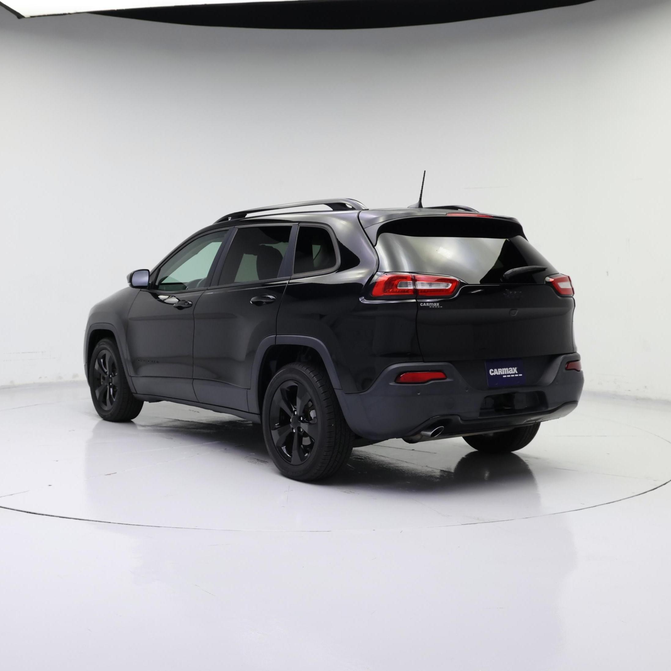 Thumbnail: 2017 Jeep Cherokee - 2