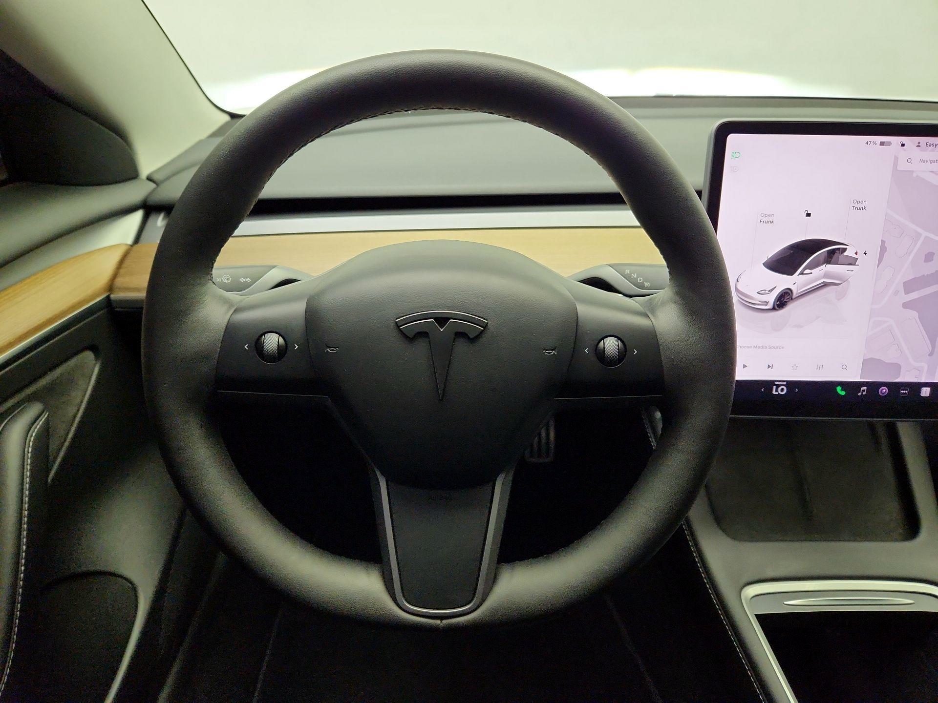 Thumbnail: 2023 Tesla Model 3 - 10