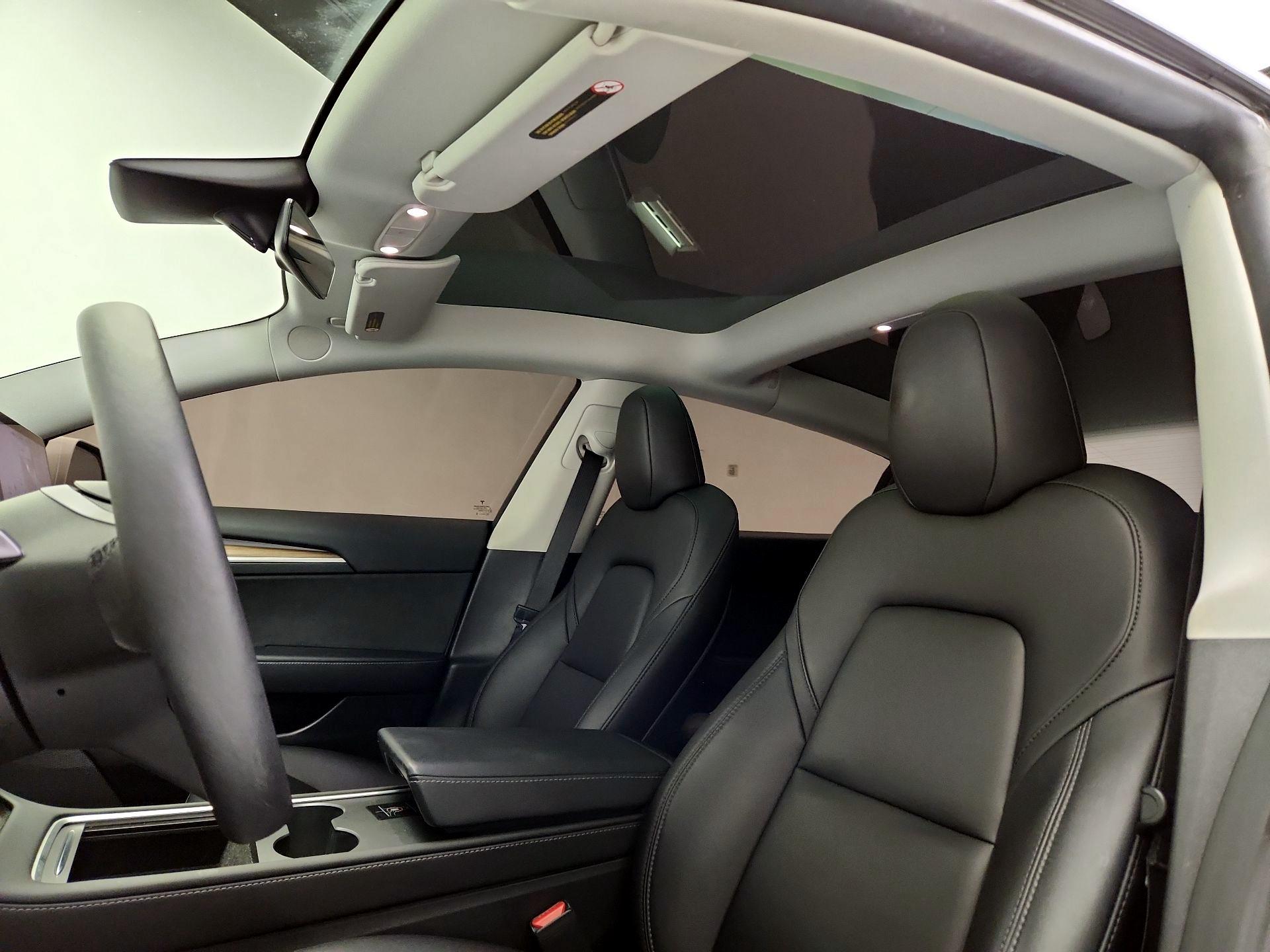 Thumbnail: 2023 Tesla Model 3 - 20