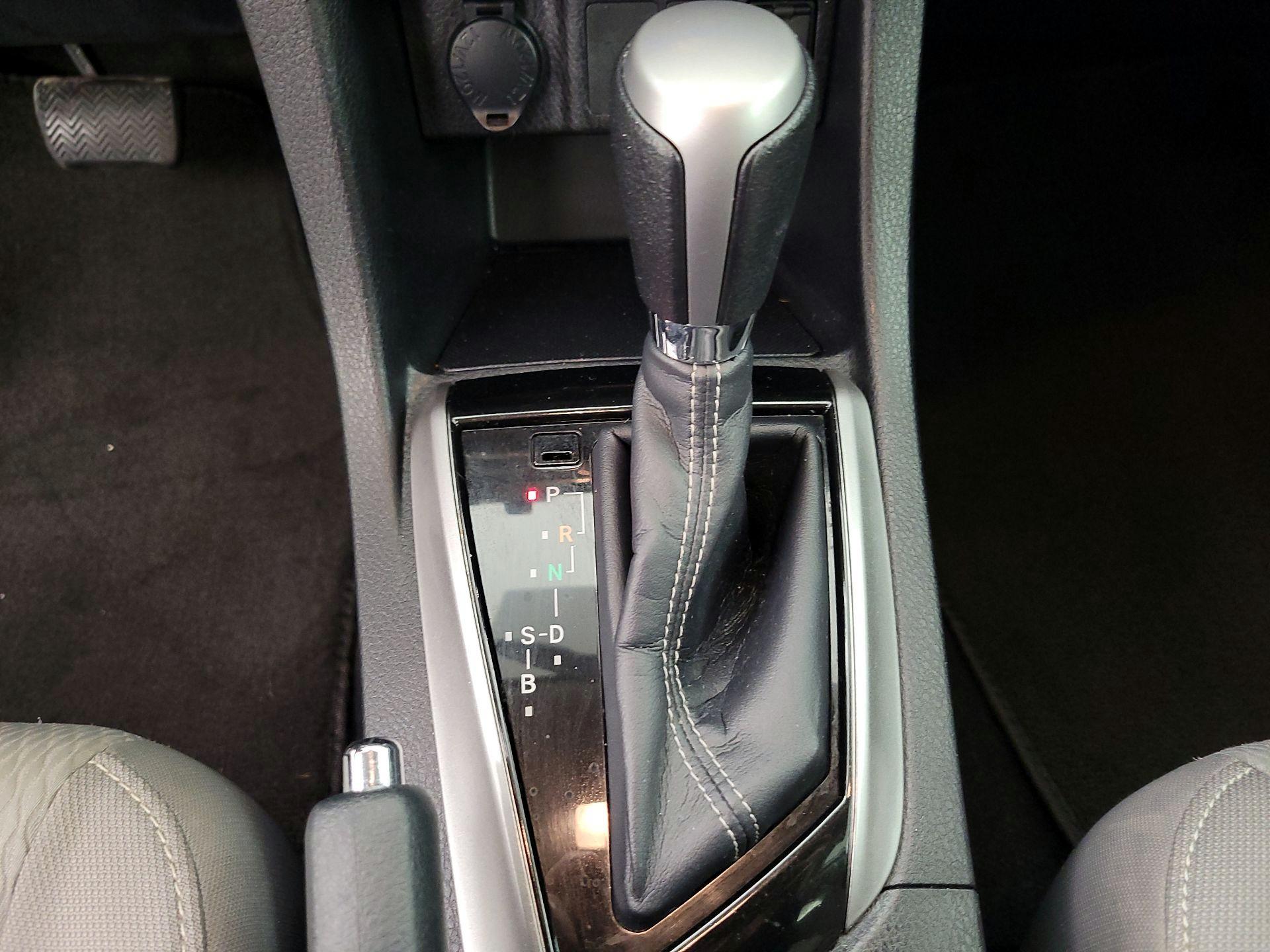 Thumbnail: 2014 Toyota Corolla - 17