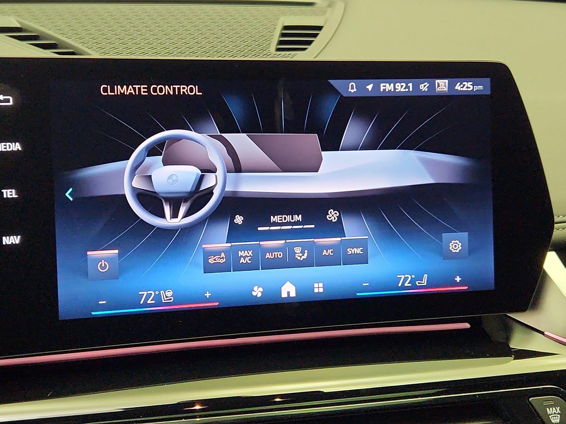 Thumbnail: 2025 BMW X1 - 16