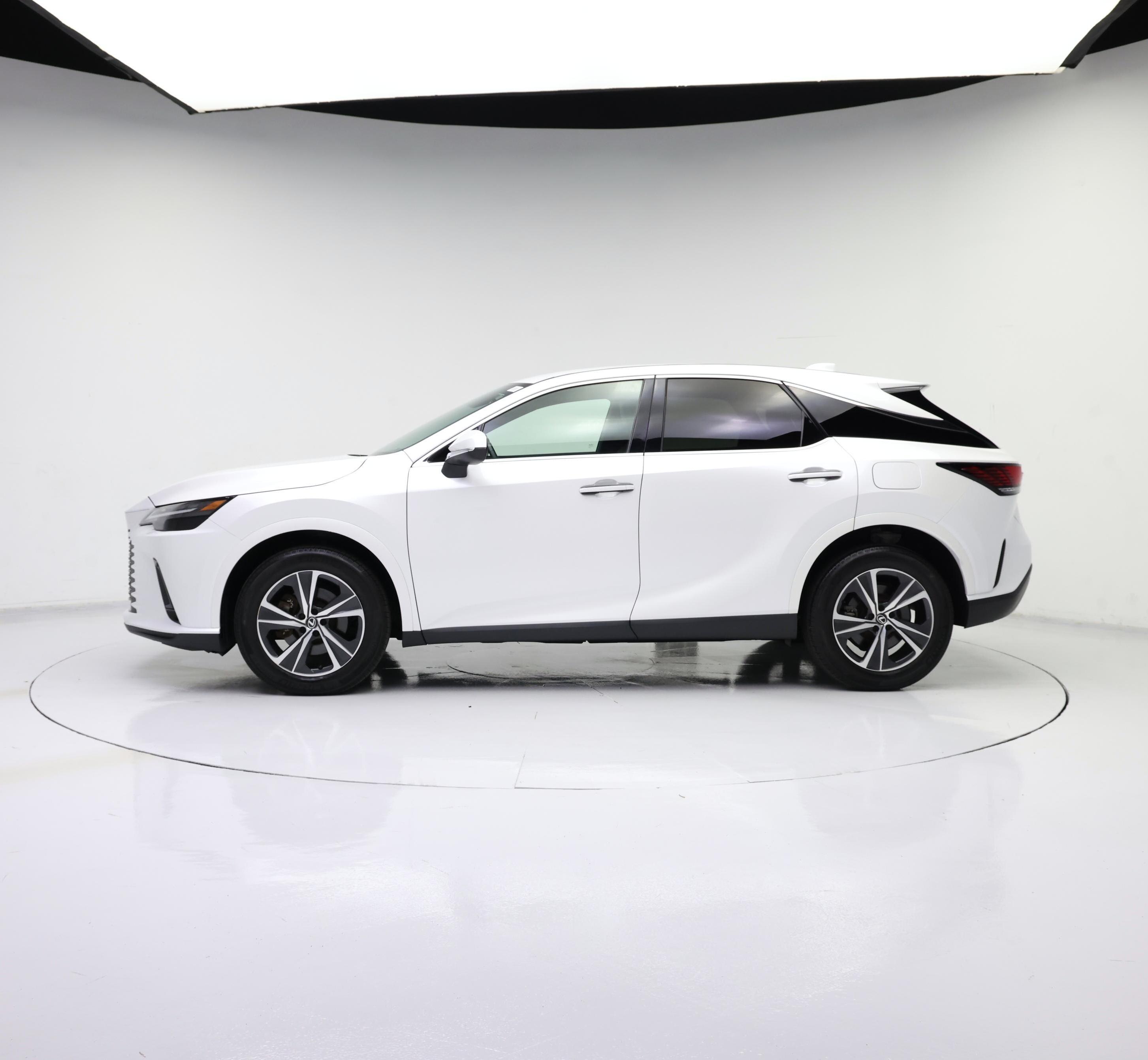 Thumbnail: 2024 Lexus RX - 3
