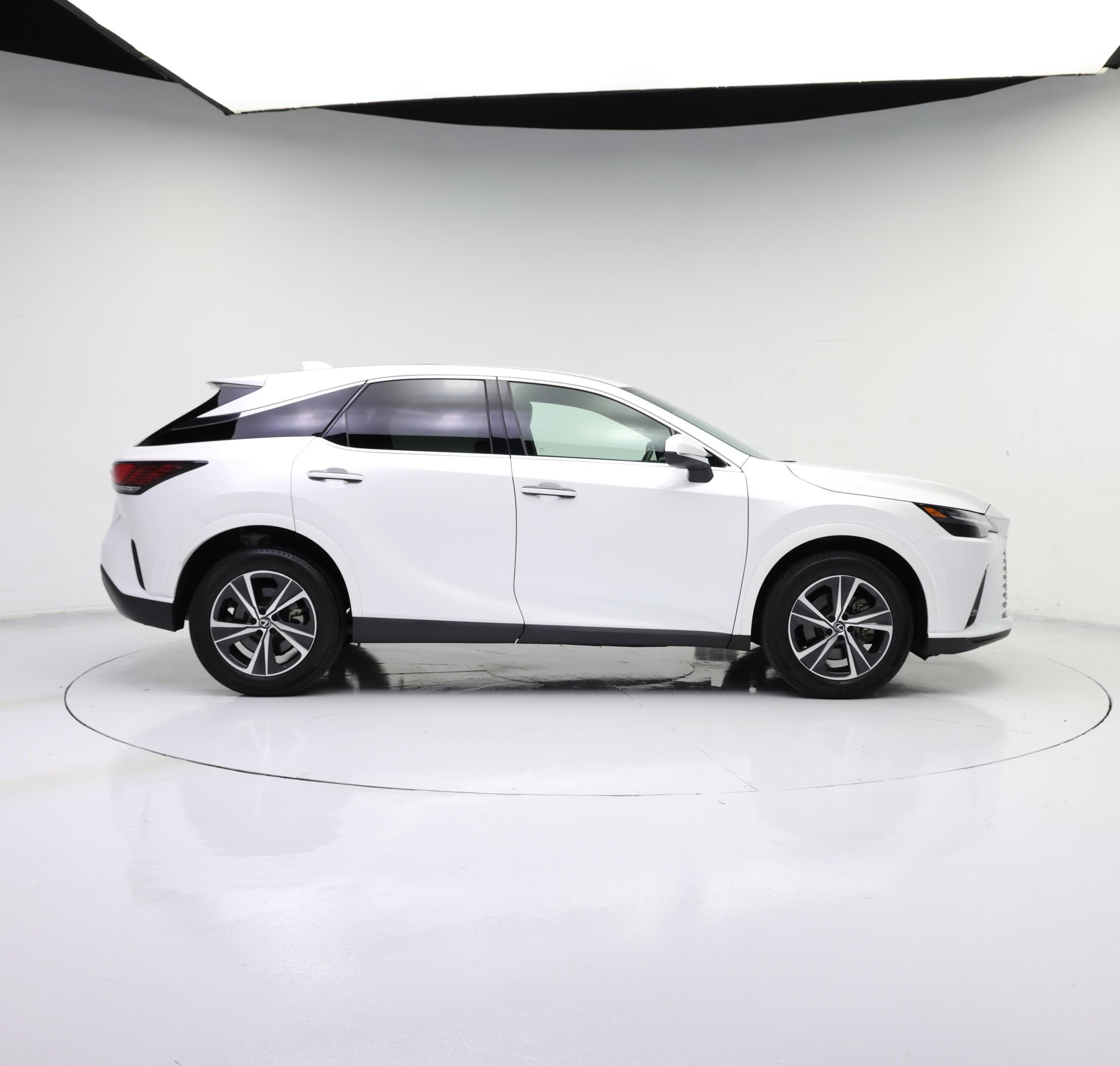 Thumbnail: 2024 Lexus RX - 7