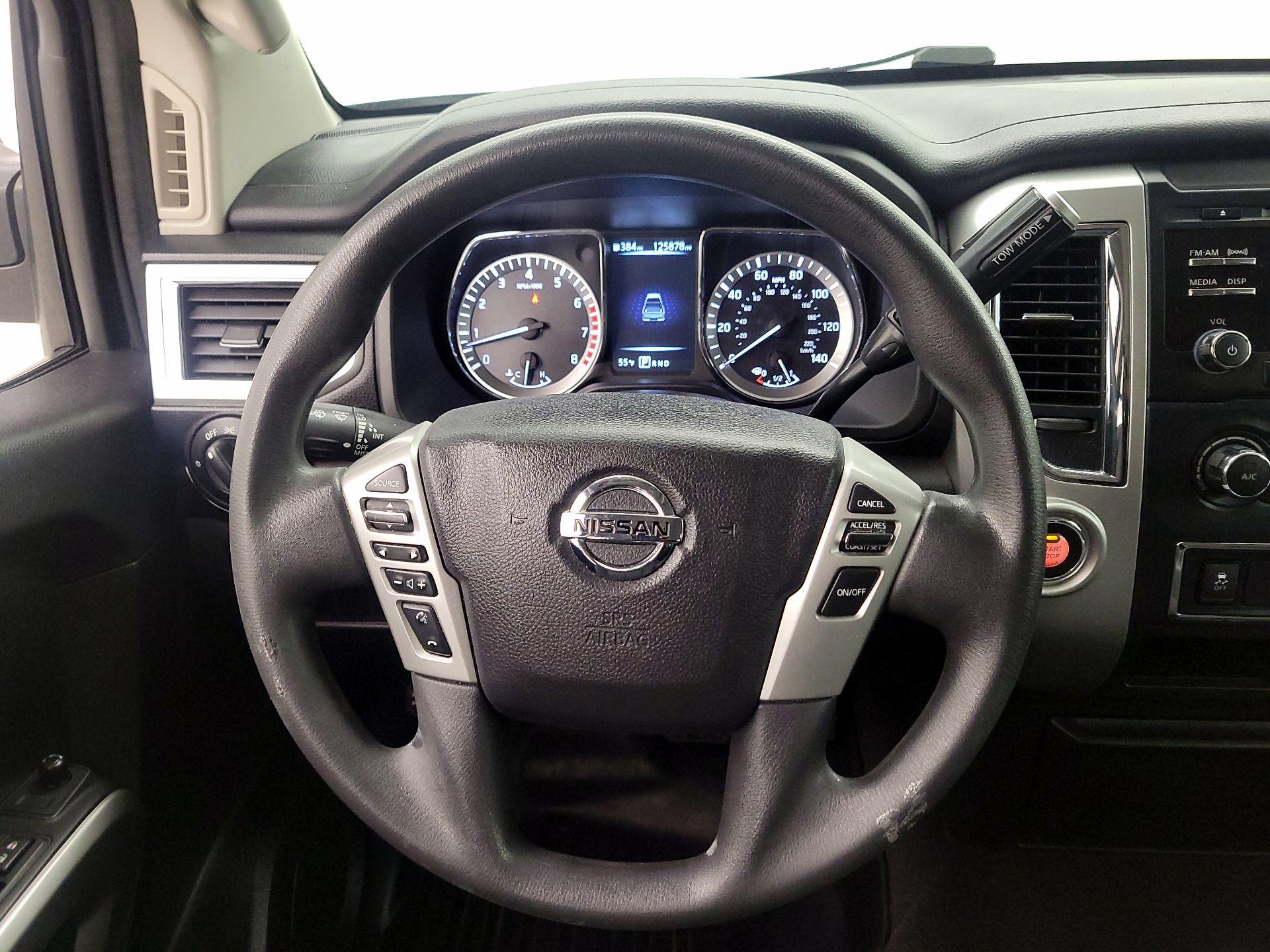 Thumbnail: 2017 Nissan Titan - 10