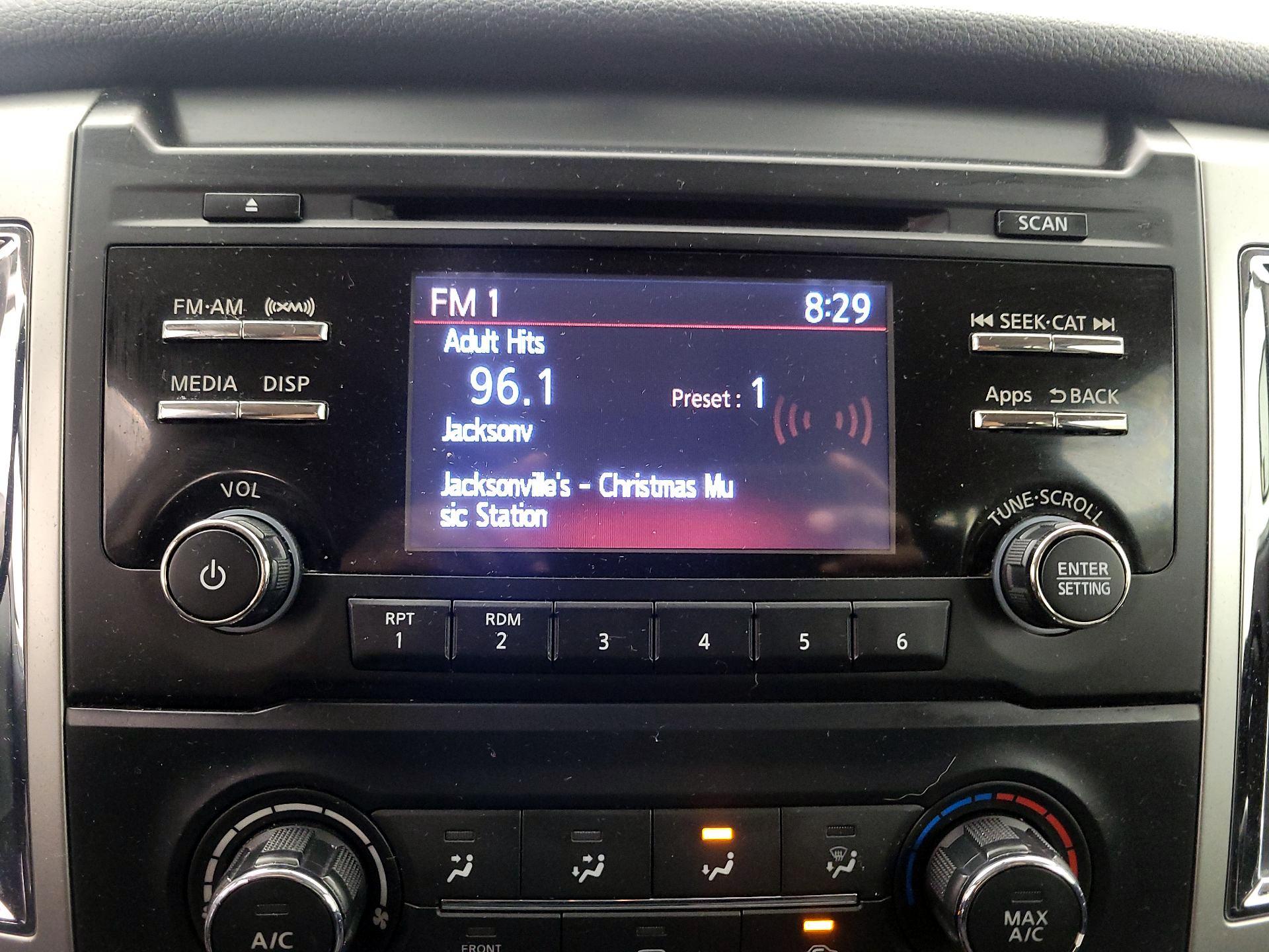 Thumbnail: 2017 Nissan Titan - 14