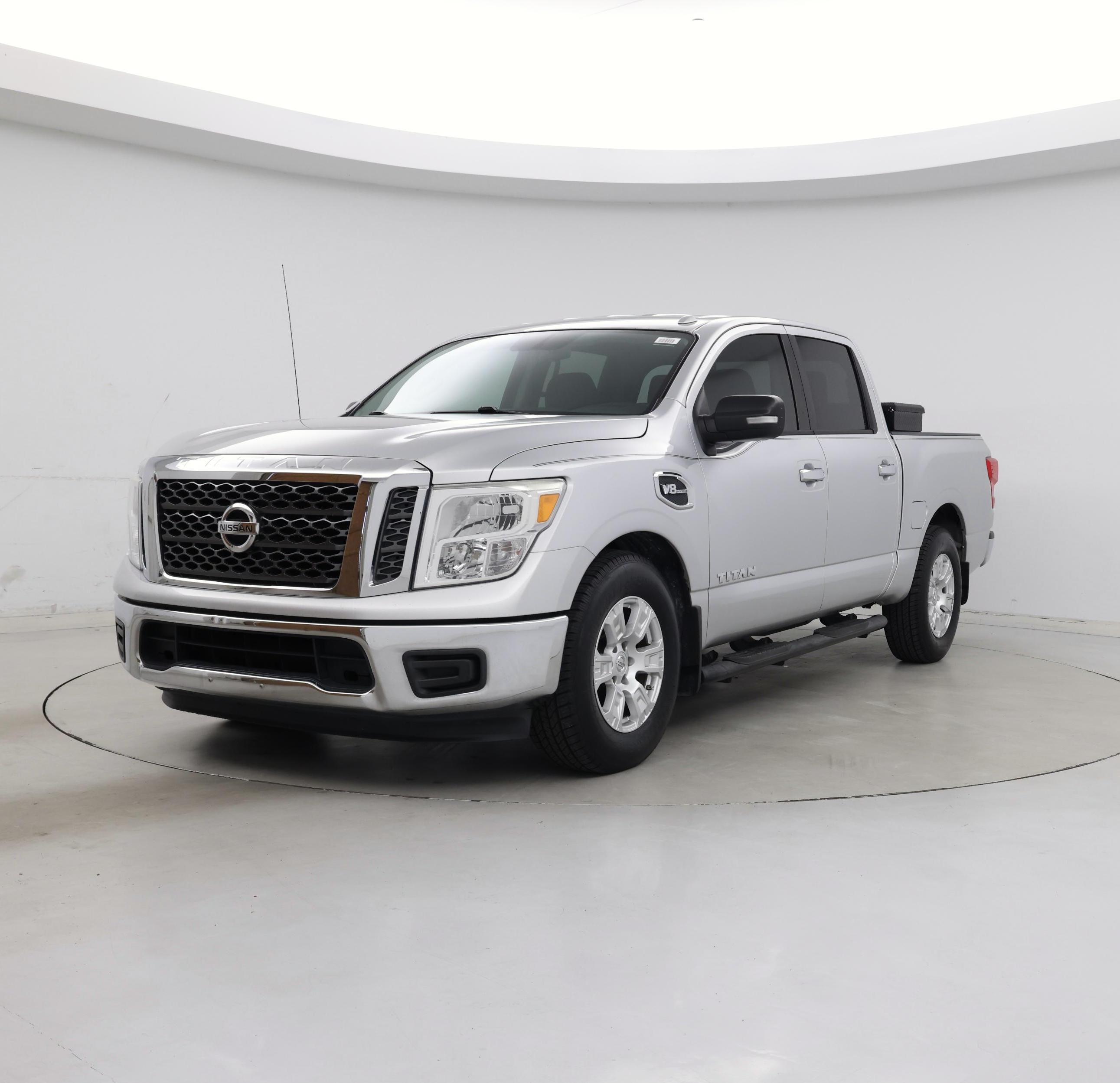 Thumbnail: 2017 Nissan Titan - 4