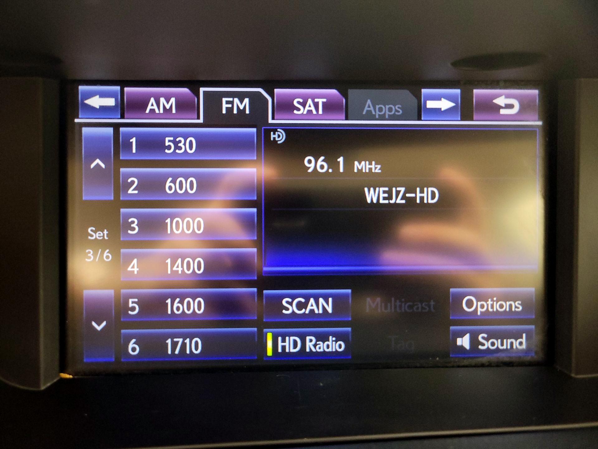 Thumbnail: 2014 Lexus ES - 16