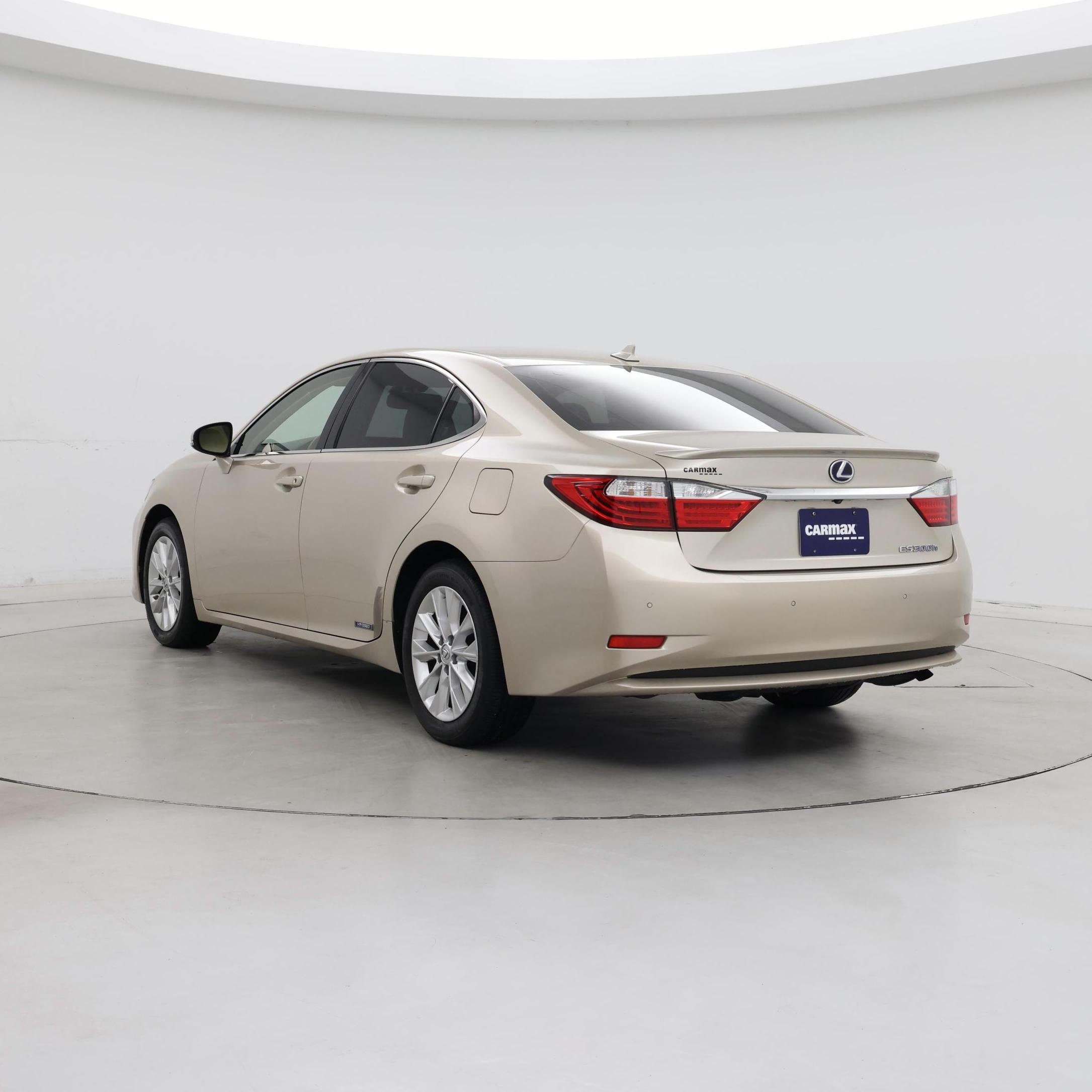 Thumbnail: 2014 Lexus ES - 2