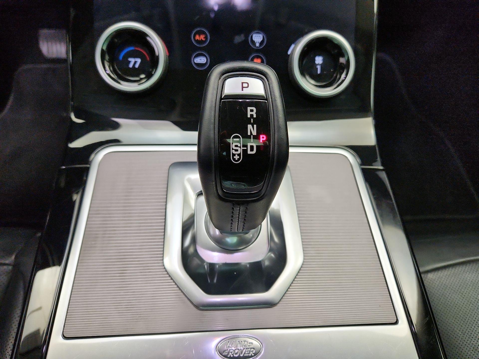 Thumbnail: 2020 Land Rover Range Rover Evoque - 18