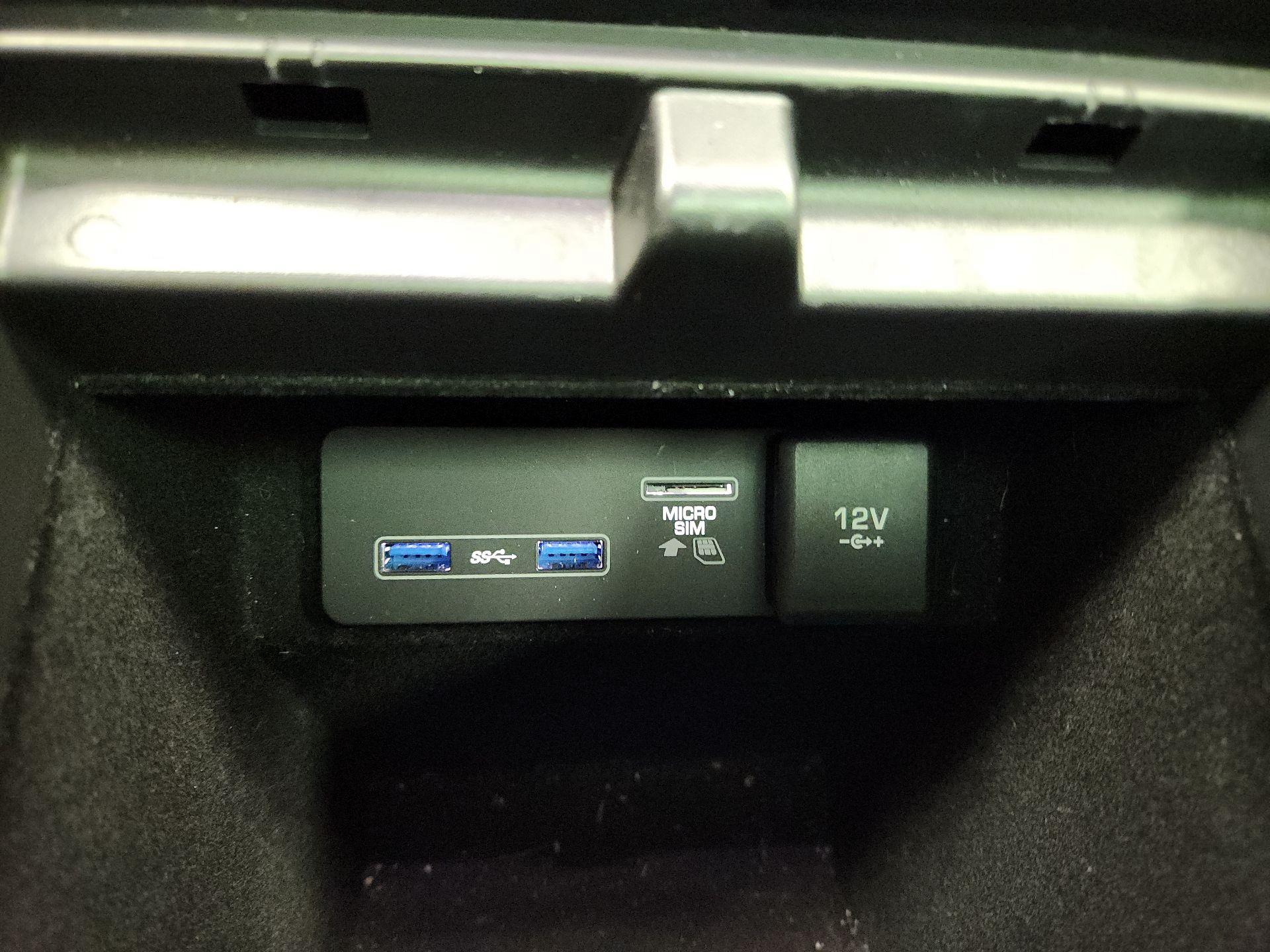 Thumbnail: 2020 Land Rover Range Rover Evoque - 19