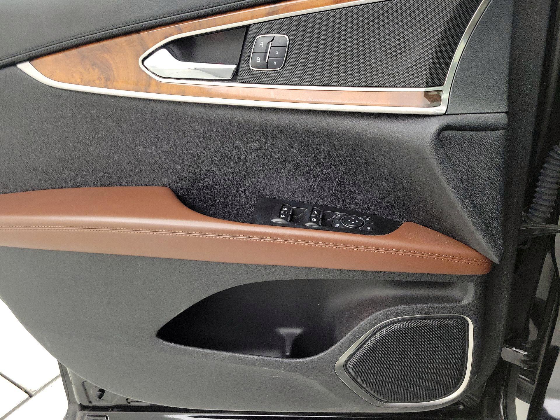 Thumbnail: 2016 Lincoln MKX - 12