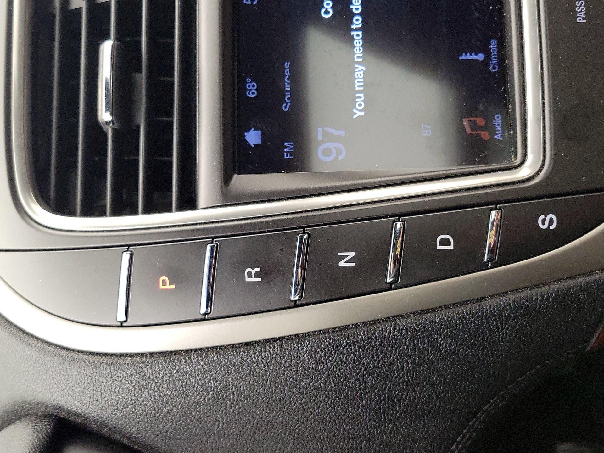 Thumbnail: 2016 Lincoln MKX - 18