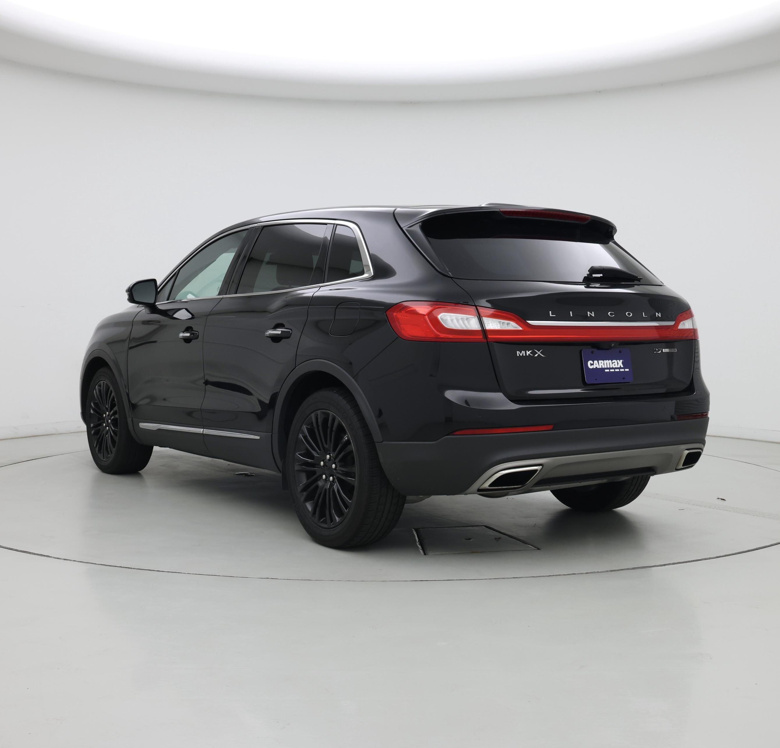 Thumbnail: 2016 Lincoln MKX - 2