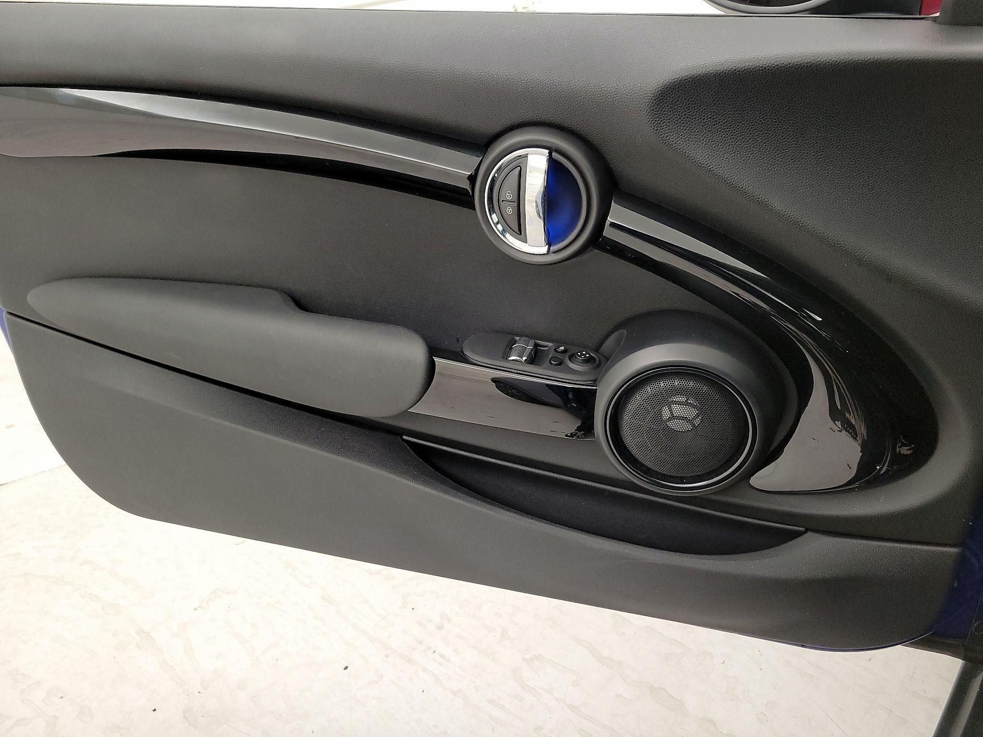 Thumbnail: 2020 MINI Cooper Hardtop - 12