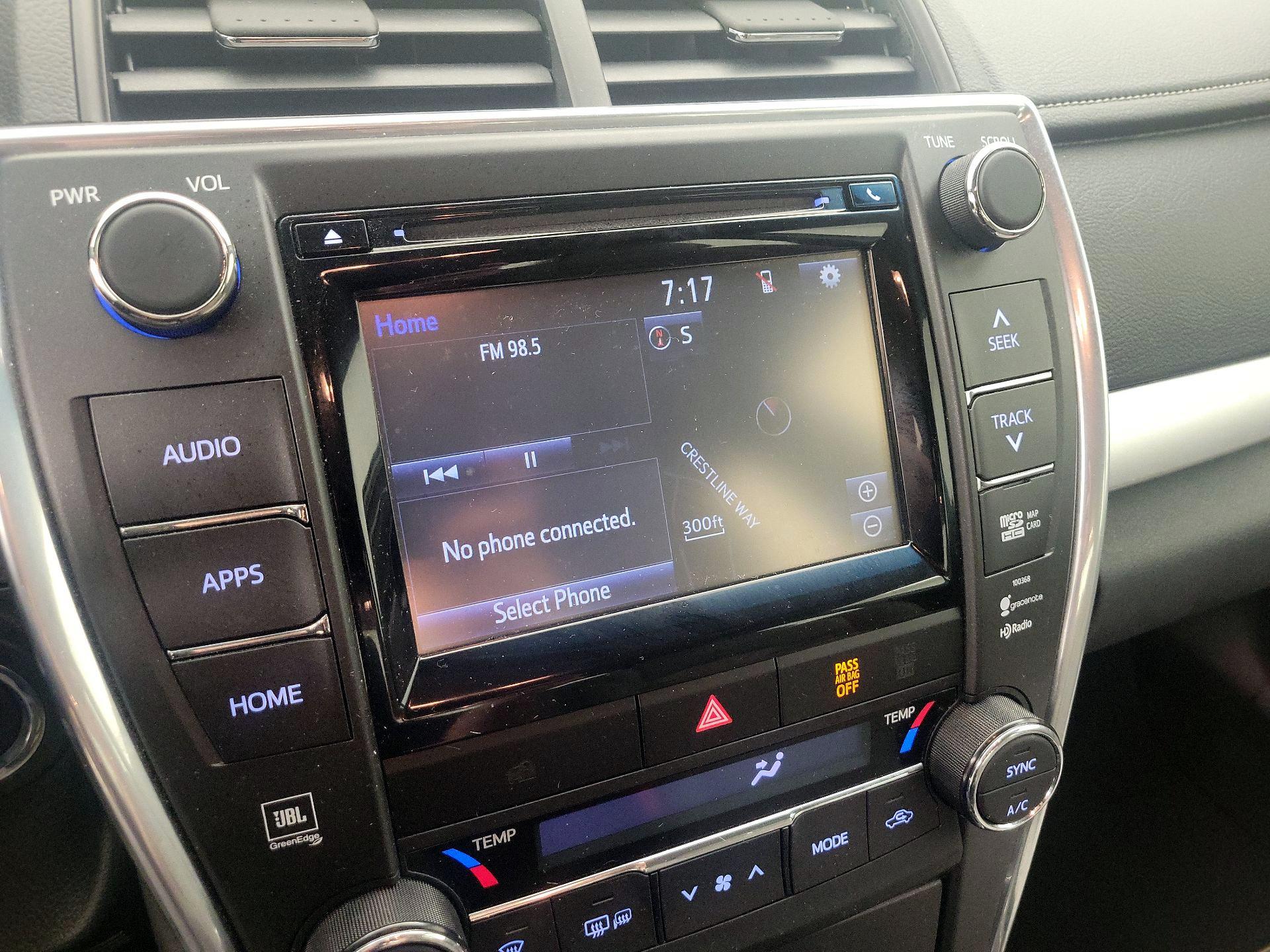 Thumbnail: 2015 Toyota Camry - 16