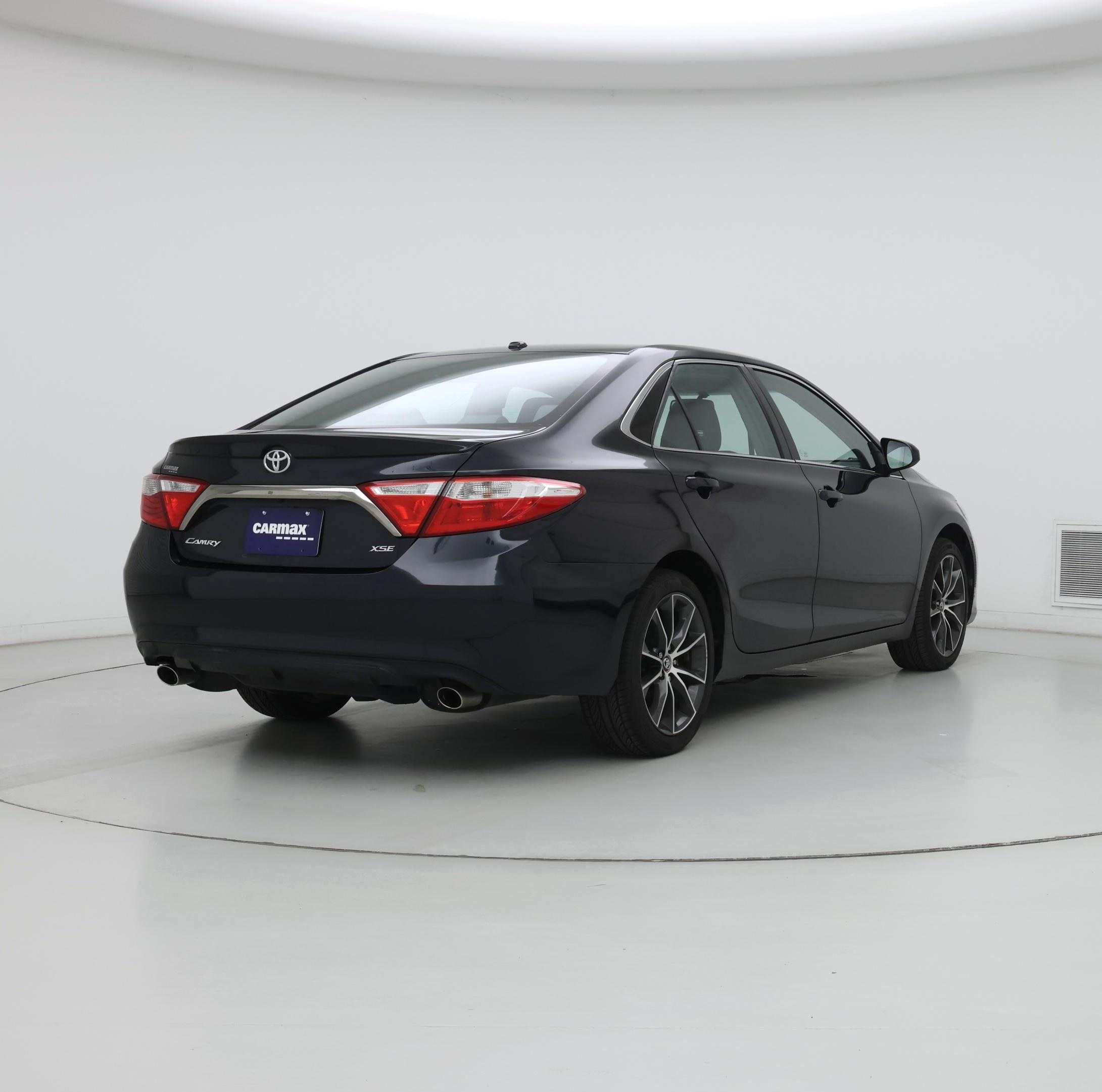Thumbnail: 2015 Toyota Camry - 8
