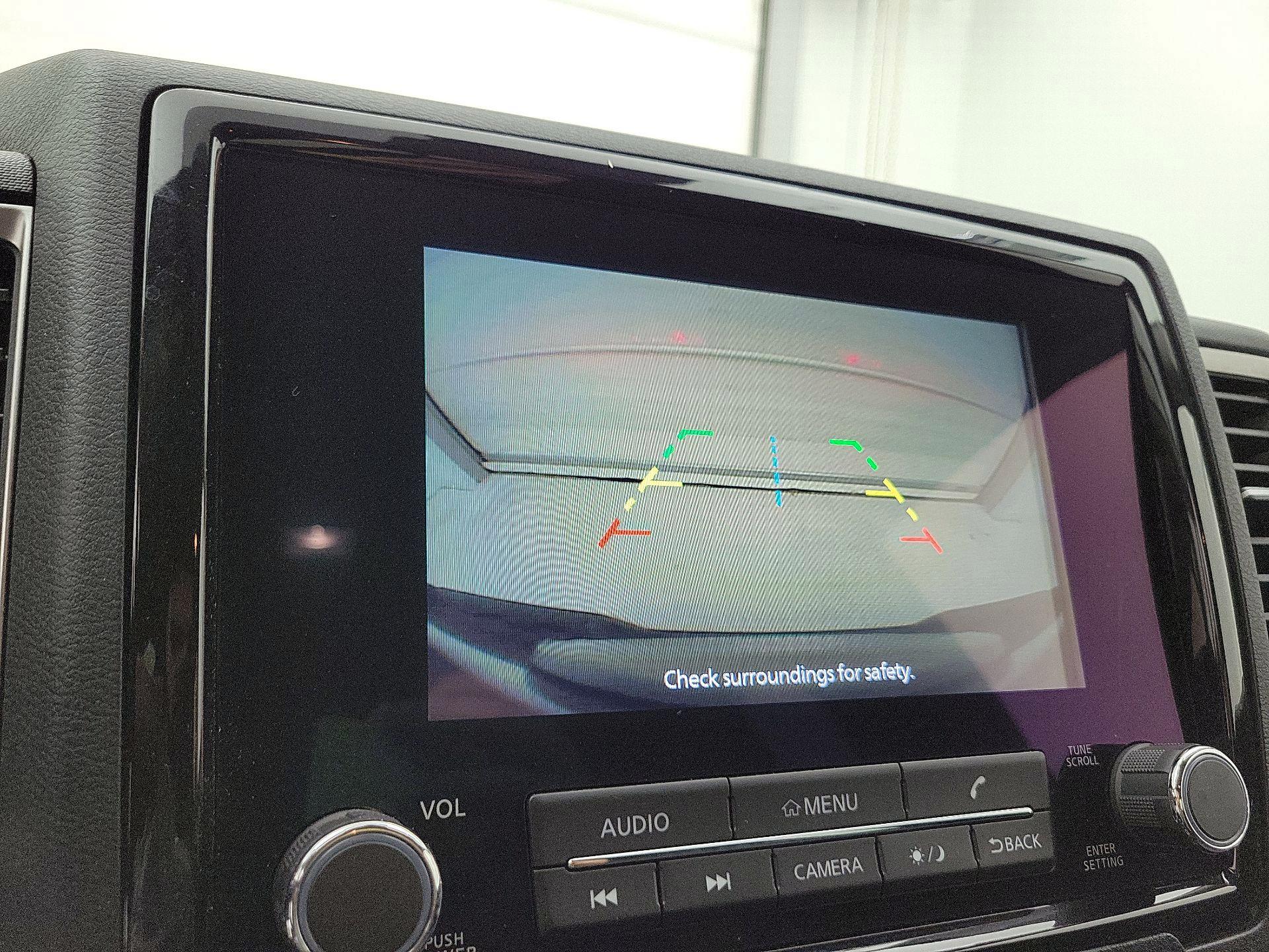 Thumbnail: 2022 Nissan Frontier - 14