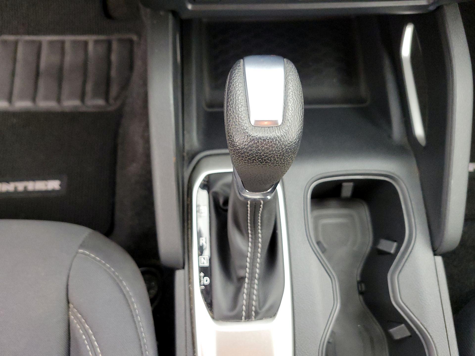 Thumbnail: 2022 Nissan Frontier - 17