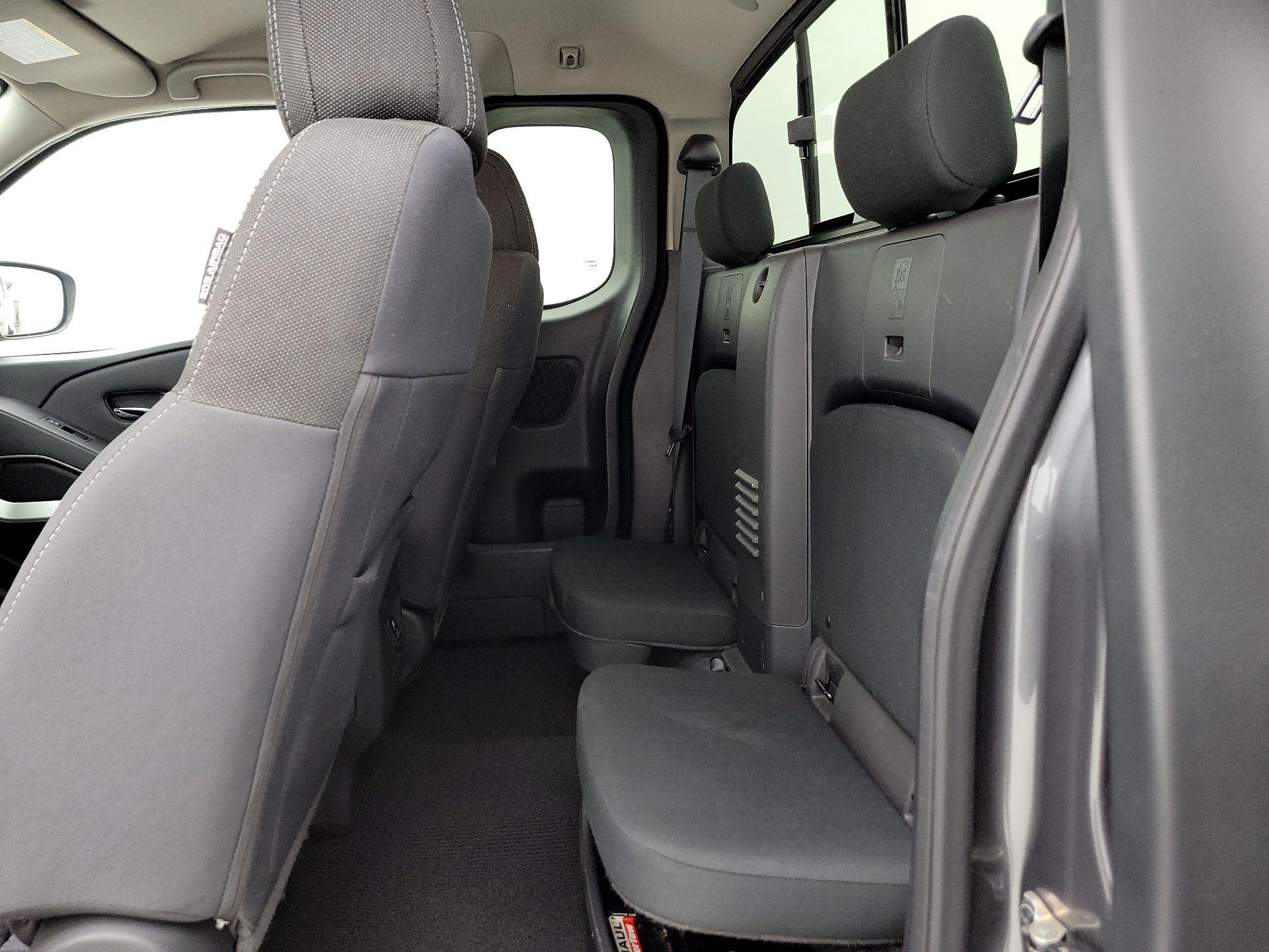 Thumbnail: 2022 Nissan Frontier - 19