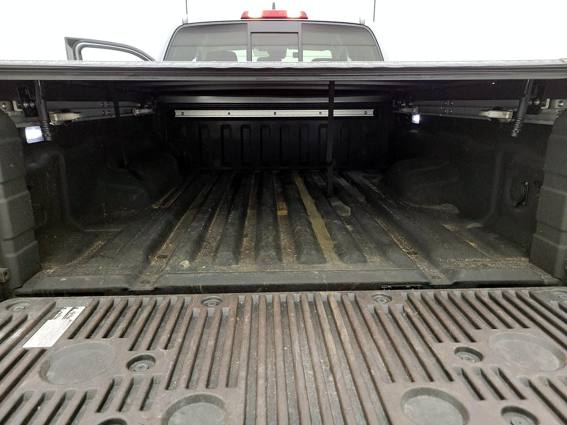 Thumbnail: 2022 Nissan Frontier - 20