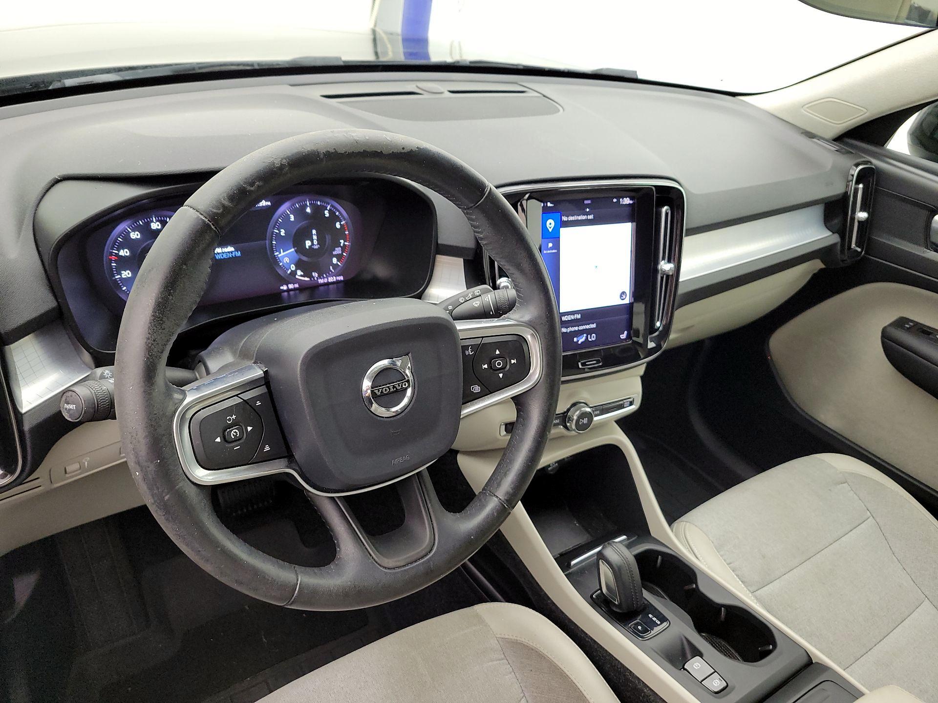 Thumbnail: 2020 Volvo XC40 - 9