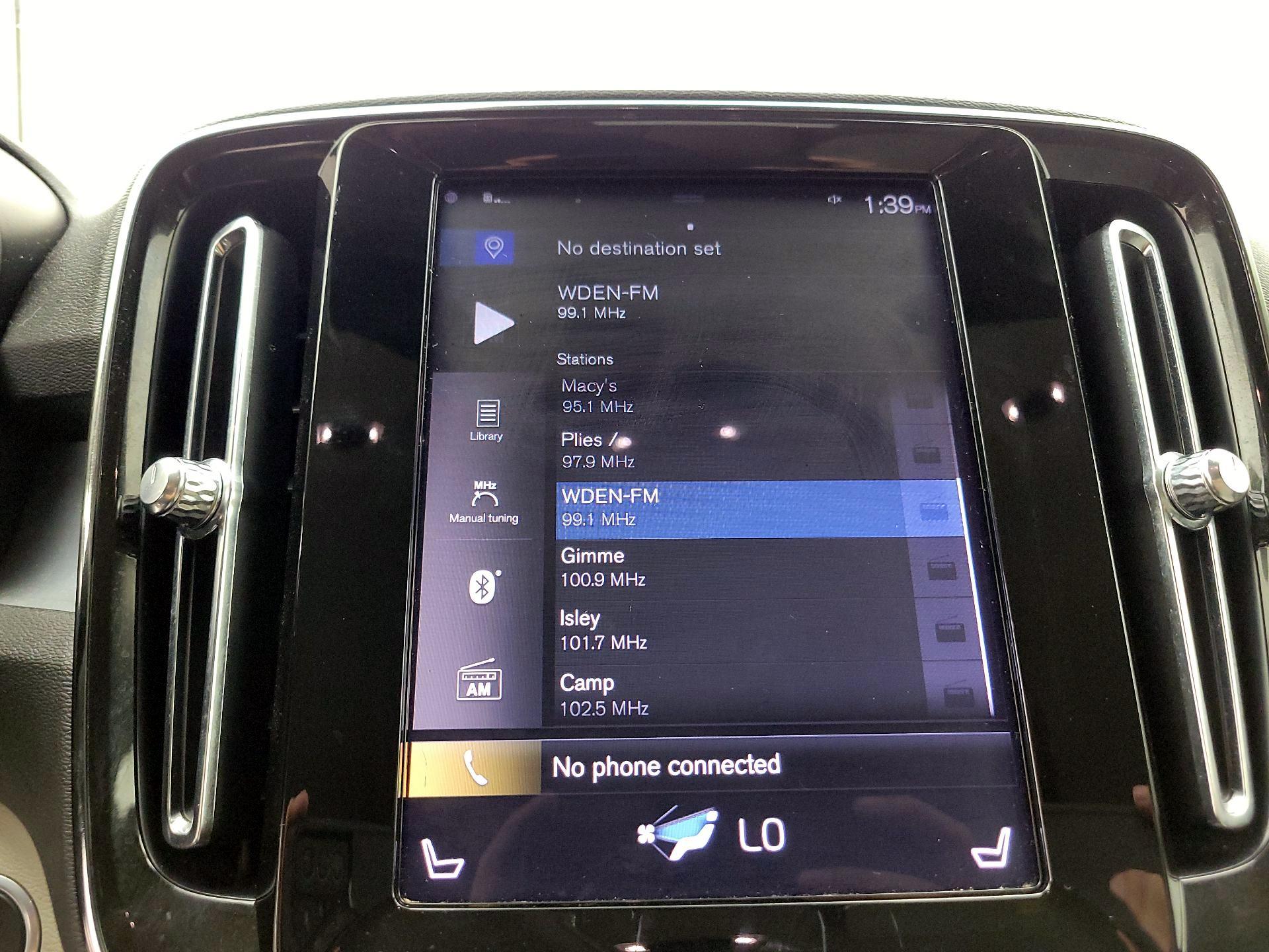 Thumbnail: 2020 Volvo XC40 - 16