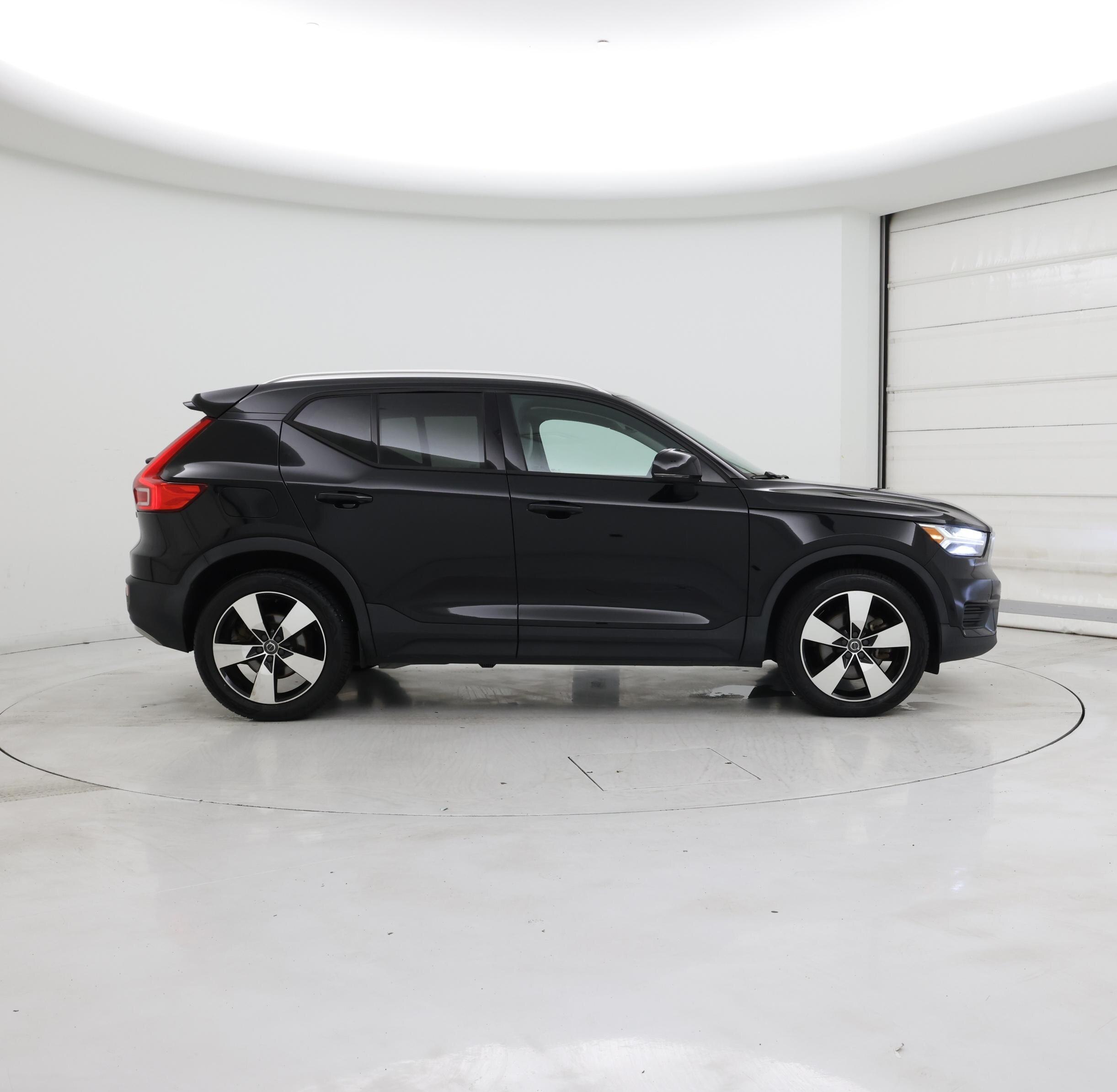 Thumbnail: 2020 Volvo XC40 - 7