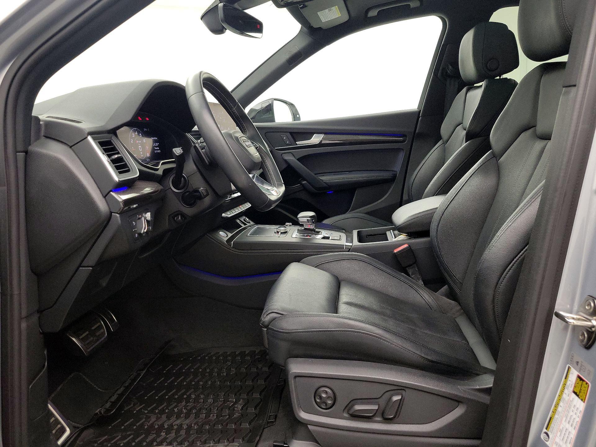 Thumbnail: 2019 Audi SQ5 - 11